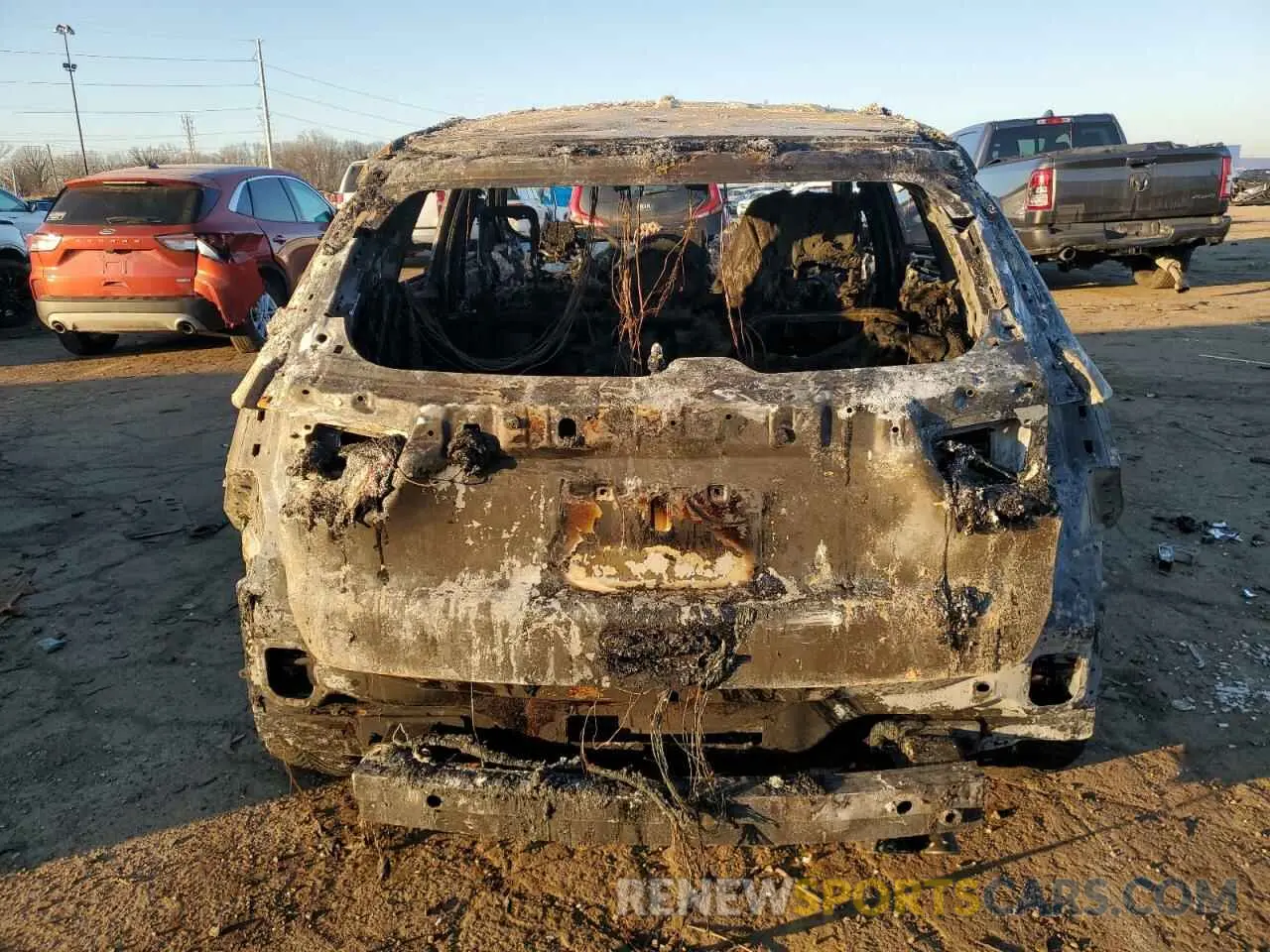 6 Photograph of a damaged car 3C4NJDCB3NT112101 JEEP COMPASS 2022