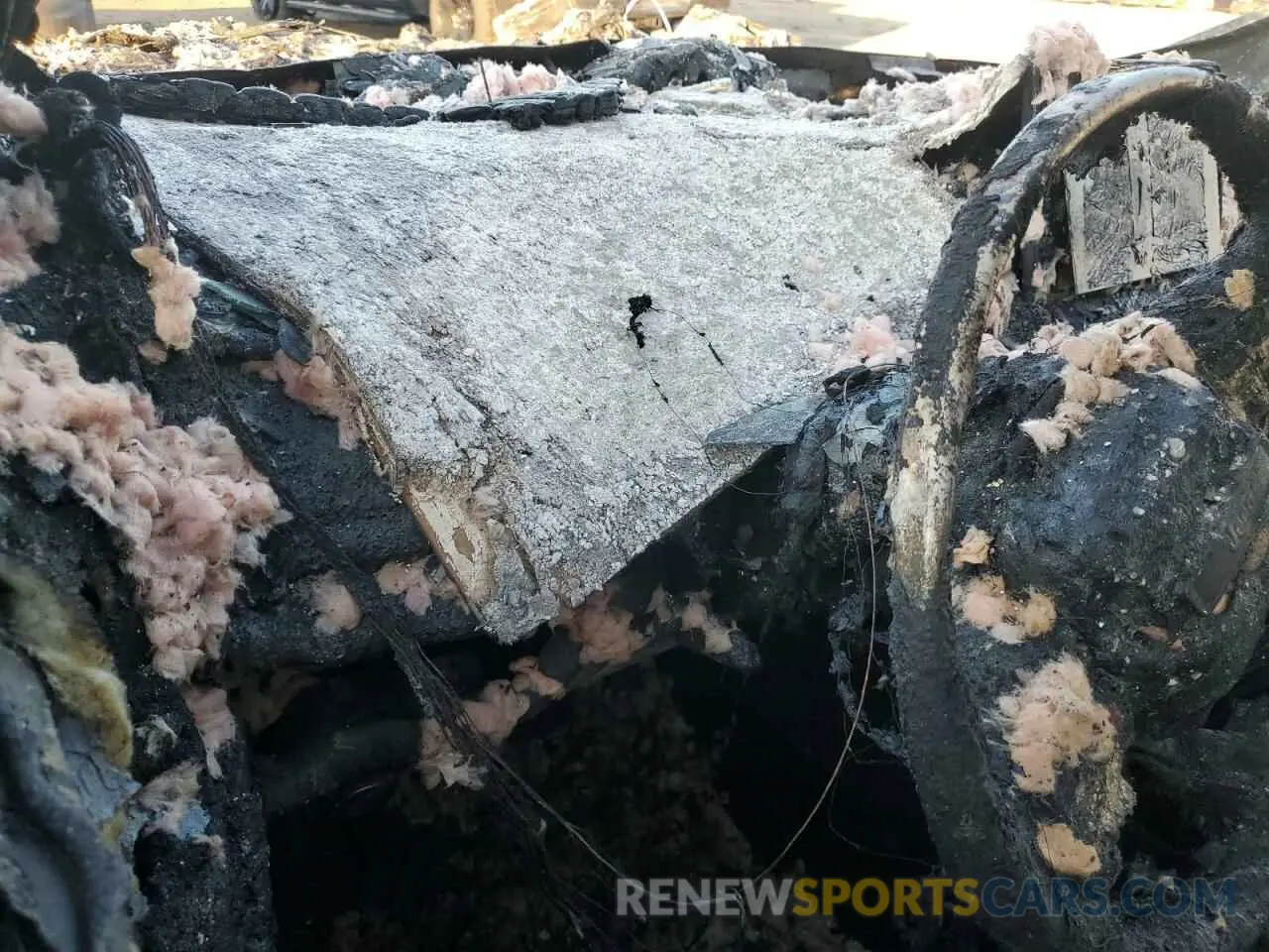 9 Photograph of a damaged car 3C4NJDCB3NT112101 JEEP COMPASS 2022
