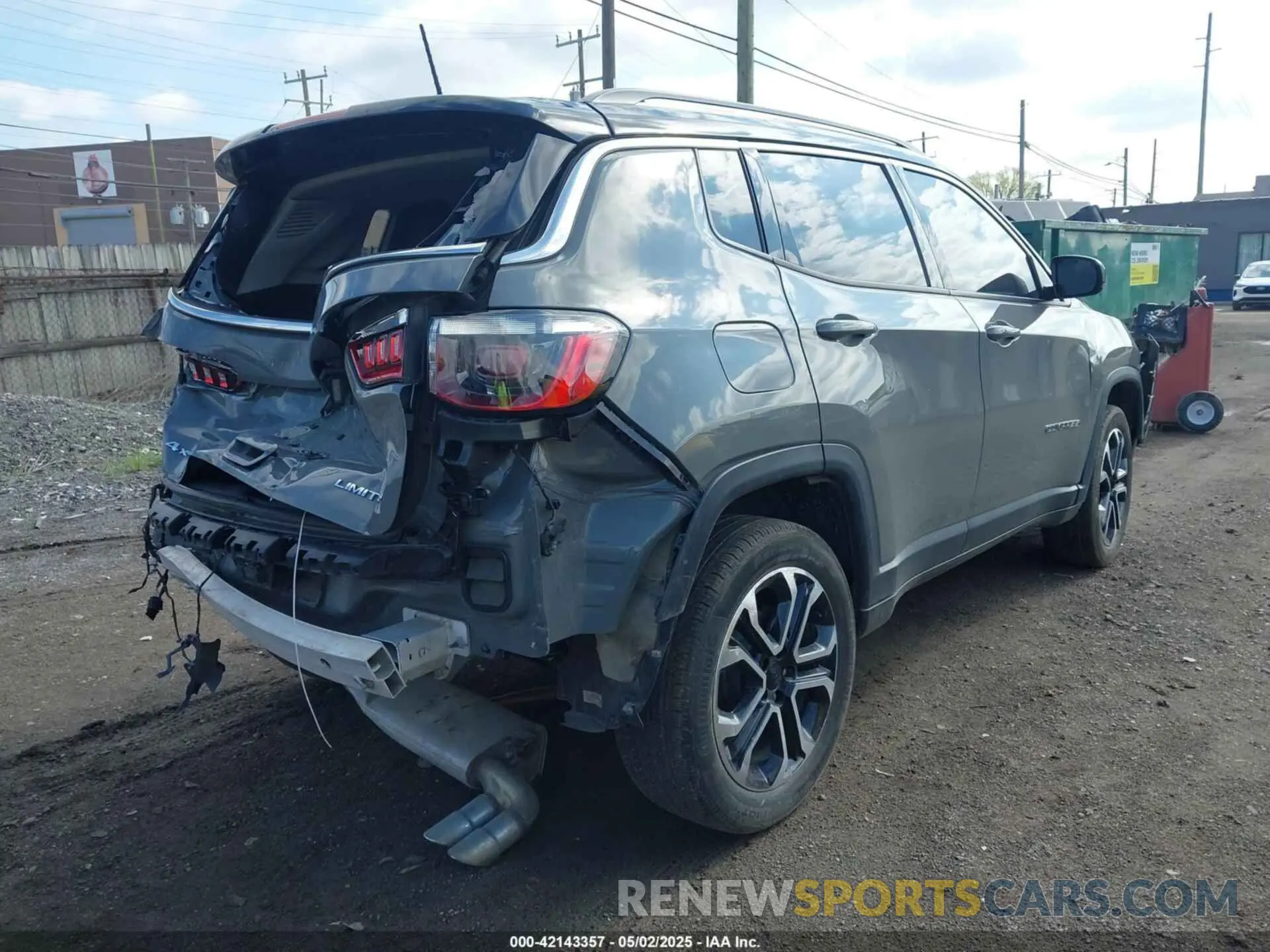 4 Photograph of a damaged car 3C4NJDCB3NT145518 JEEP COMPASS 2022
