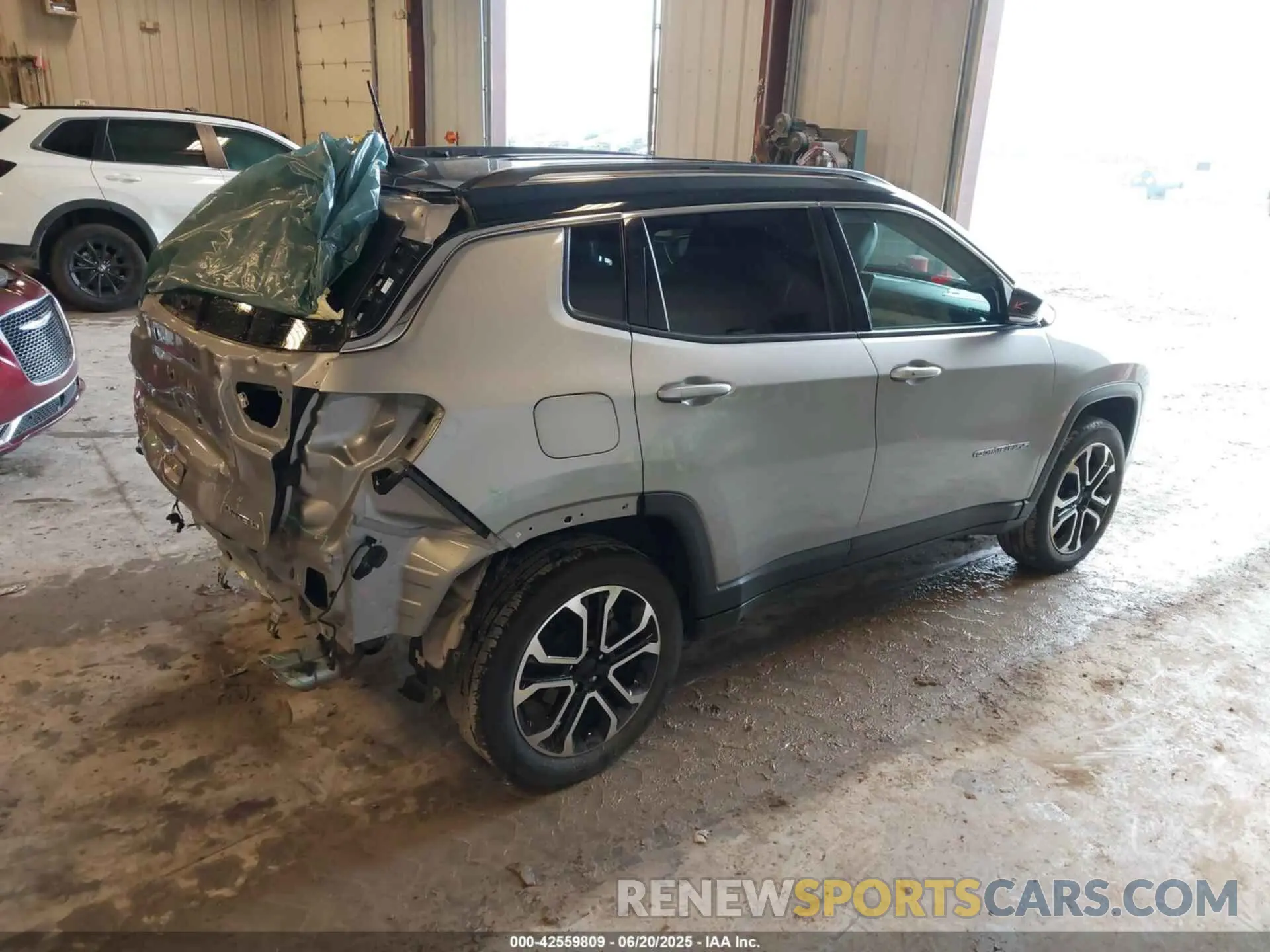 4 Photograph of a damaged car 3C4NJDCB3NT153697 JEEP COMPASS 2022