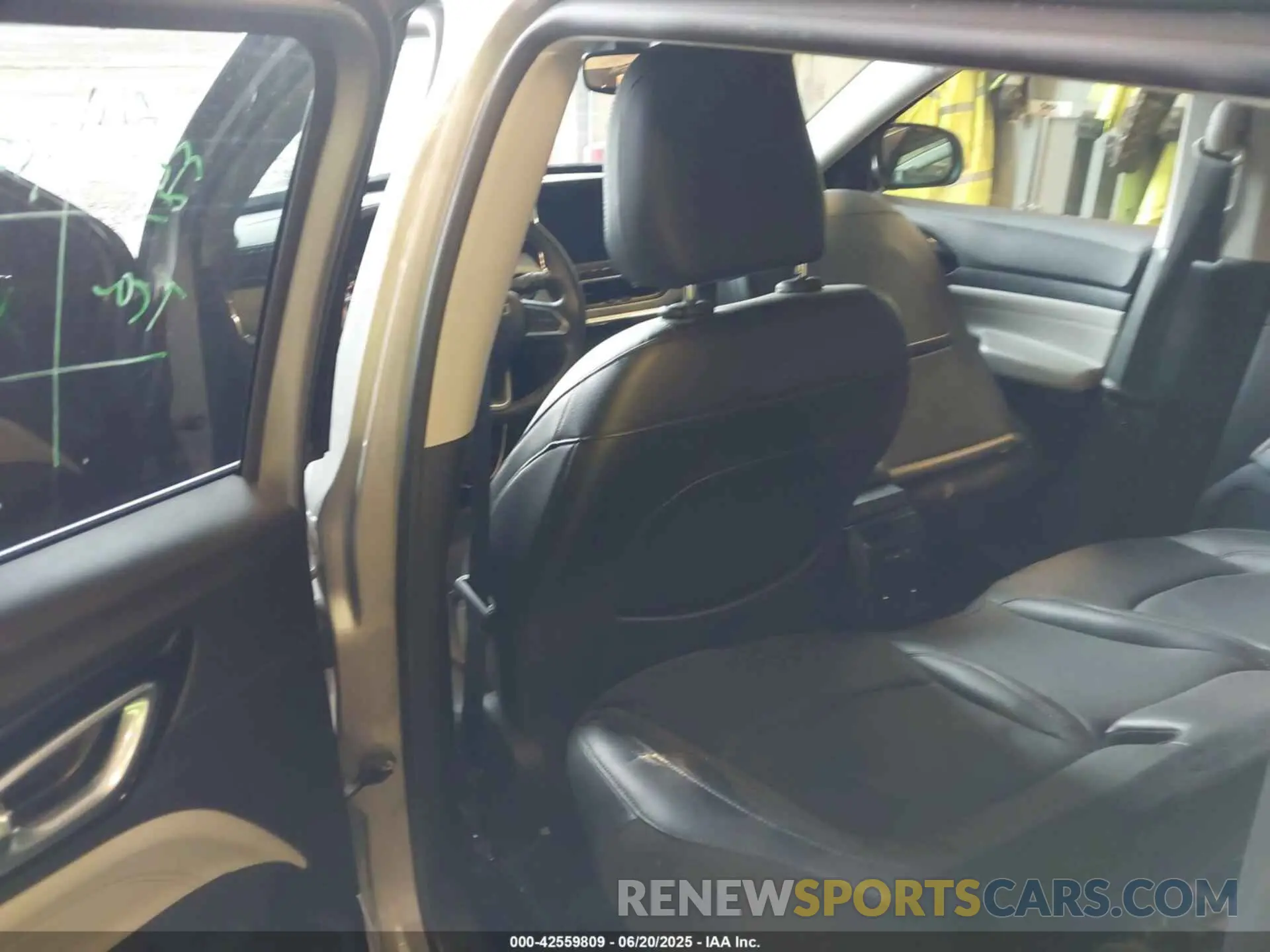 8 Photograph of a damaged car 3C4NJDCB3NT153697 JEEP COMPASS 2022