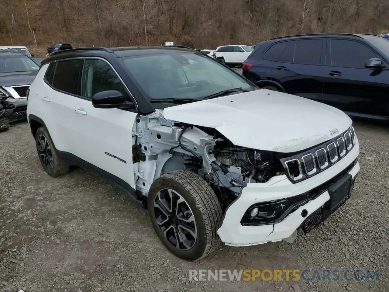 4 Photograph of a damaged car 3C4NJDCB3NT228513 JEEP COMPASS 2022