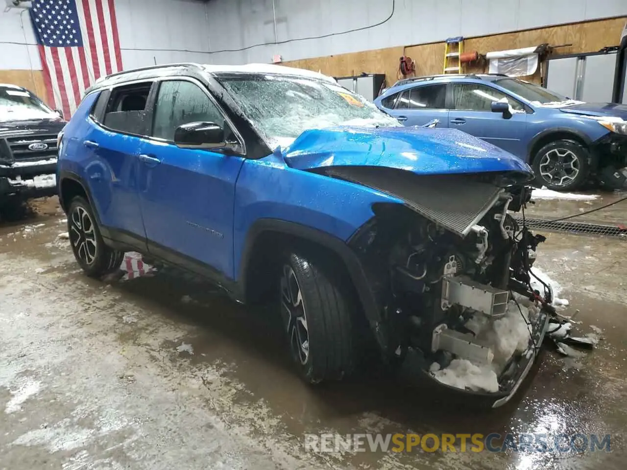 4 Photograph of a damaged car 3C4NJDCB4NT154860 JEEP COMPASS 2022