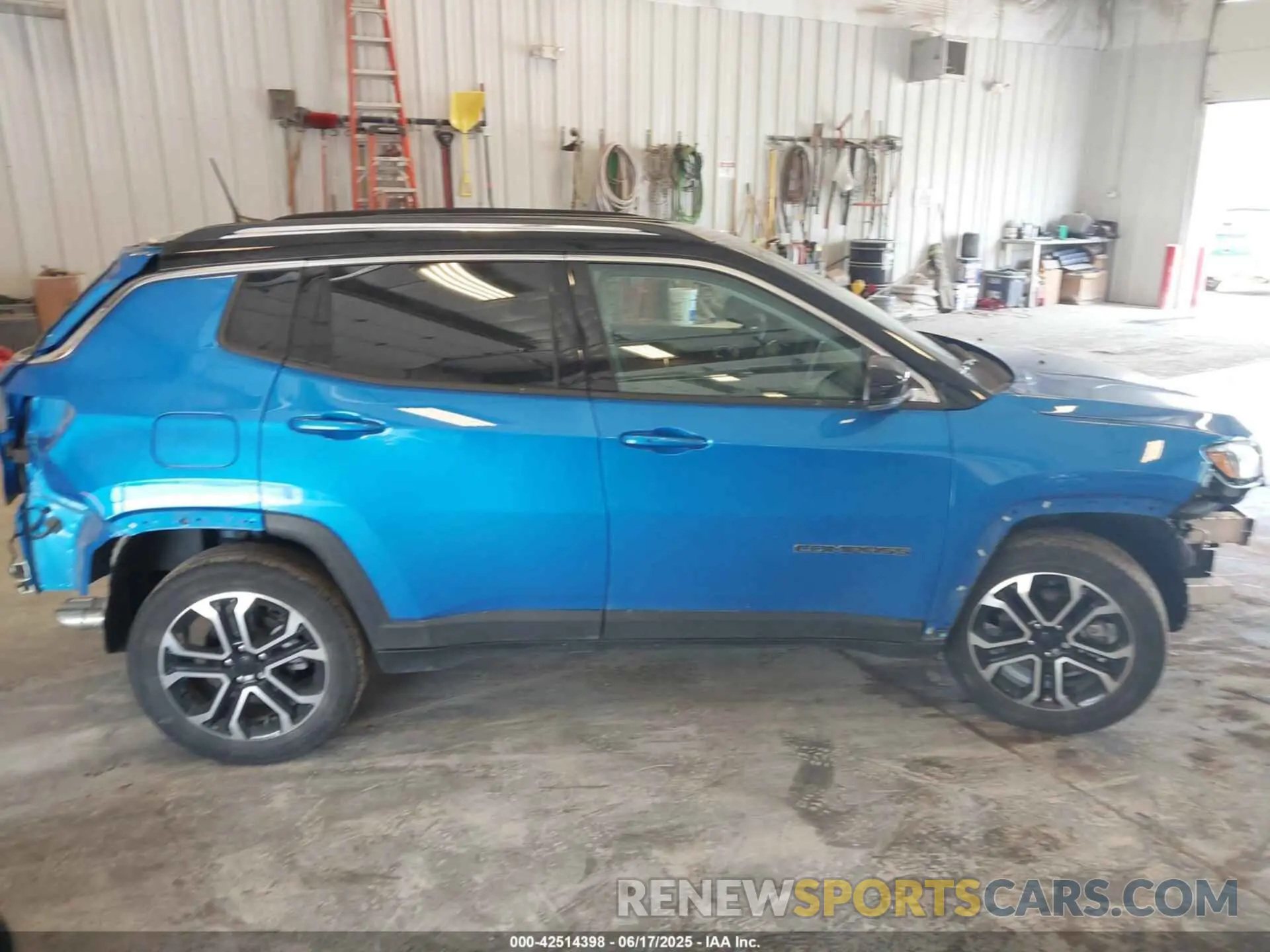 13 Photograph of a damaged car 3C4NJDCB4NT171609 JEEP COMPASS 2022