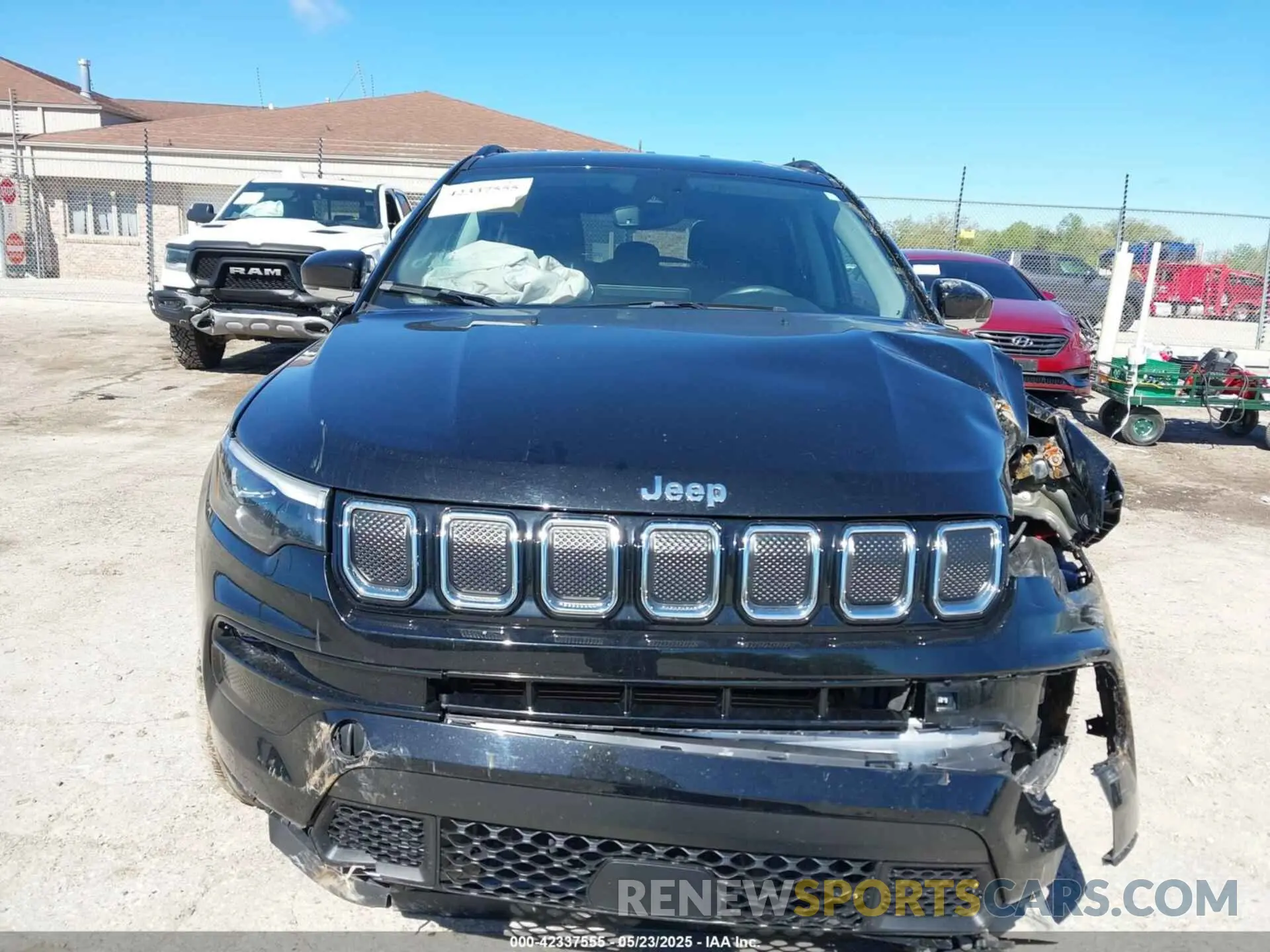 11 Photograph of a damaged car 3C4NJDCB4NT189558 JEEP COMPASS 2022