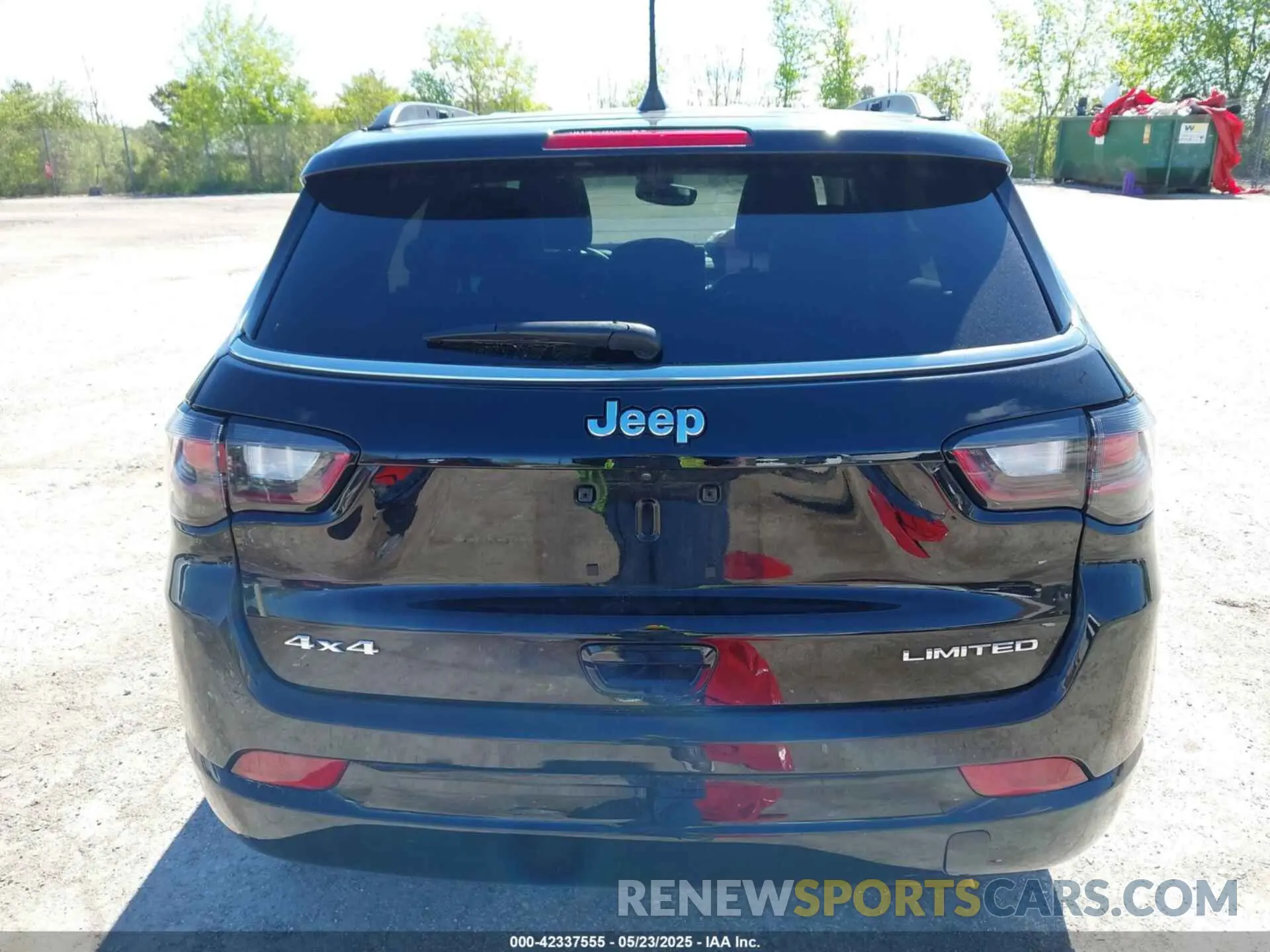 15 Photograph of a damaged car 3C4NJDCB4NT189558 JEEP COMPASS 2022