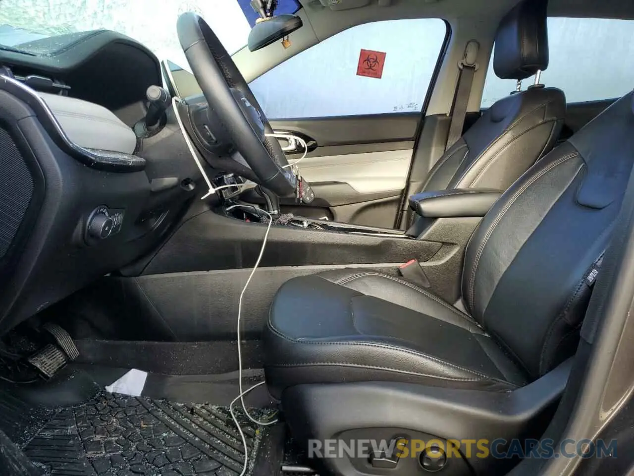 7 Photograph of a damaged car 3C4NJDCB4NT210246 JEEP COMPASS 2022