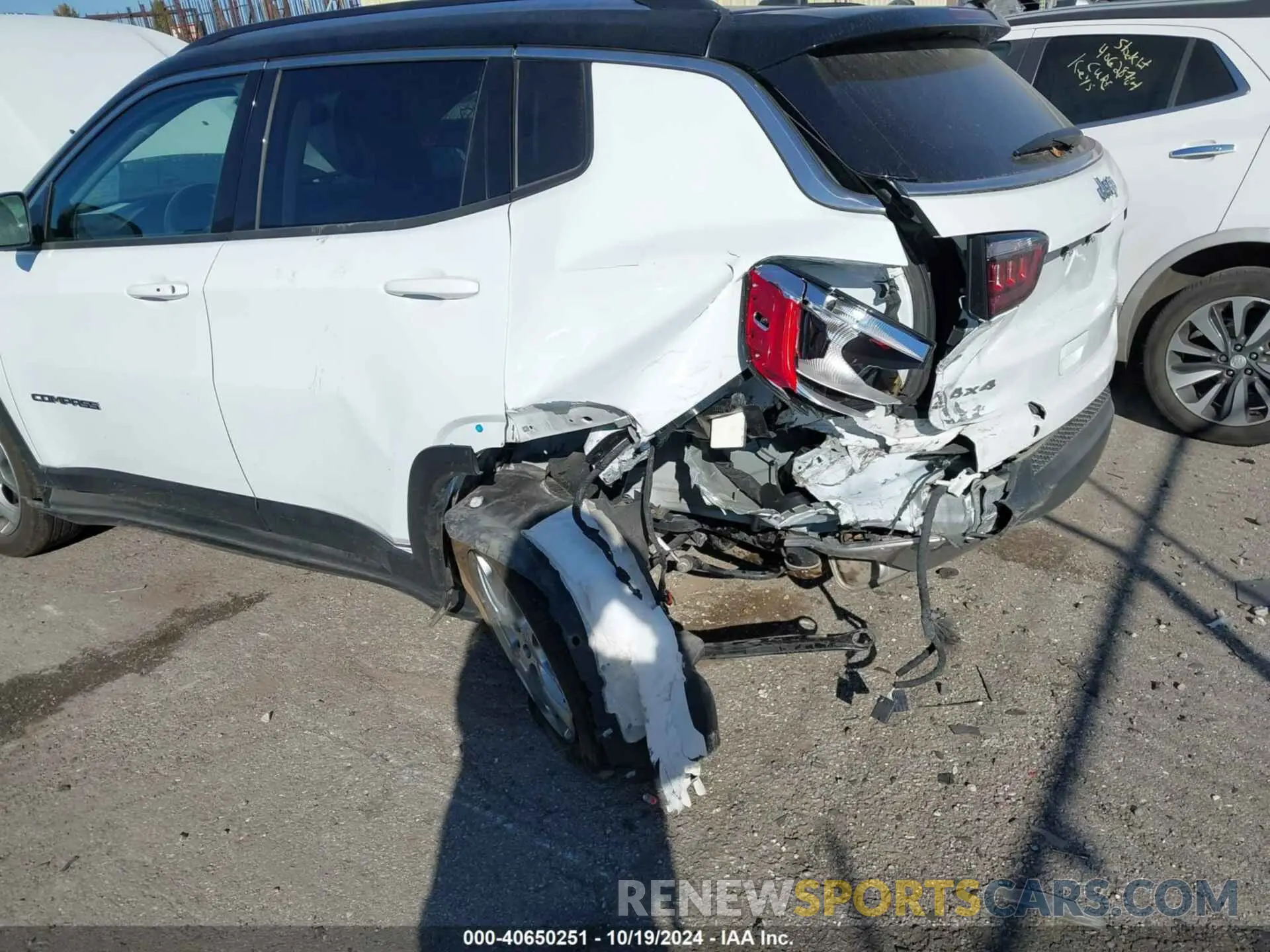6 Photograph of a damaged car 3C4NJDCB5NT141390 JEEP COMPASS 2022