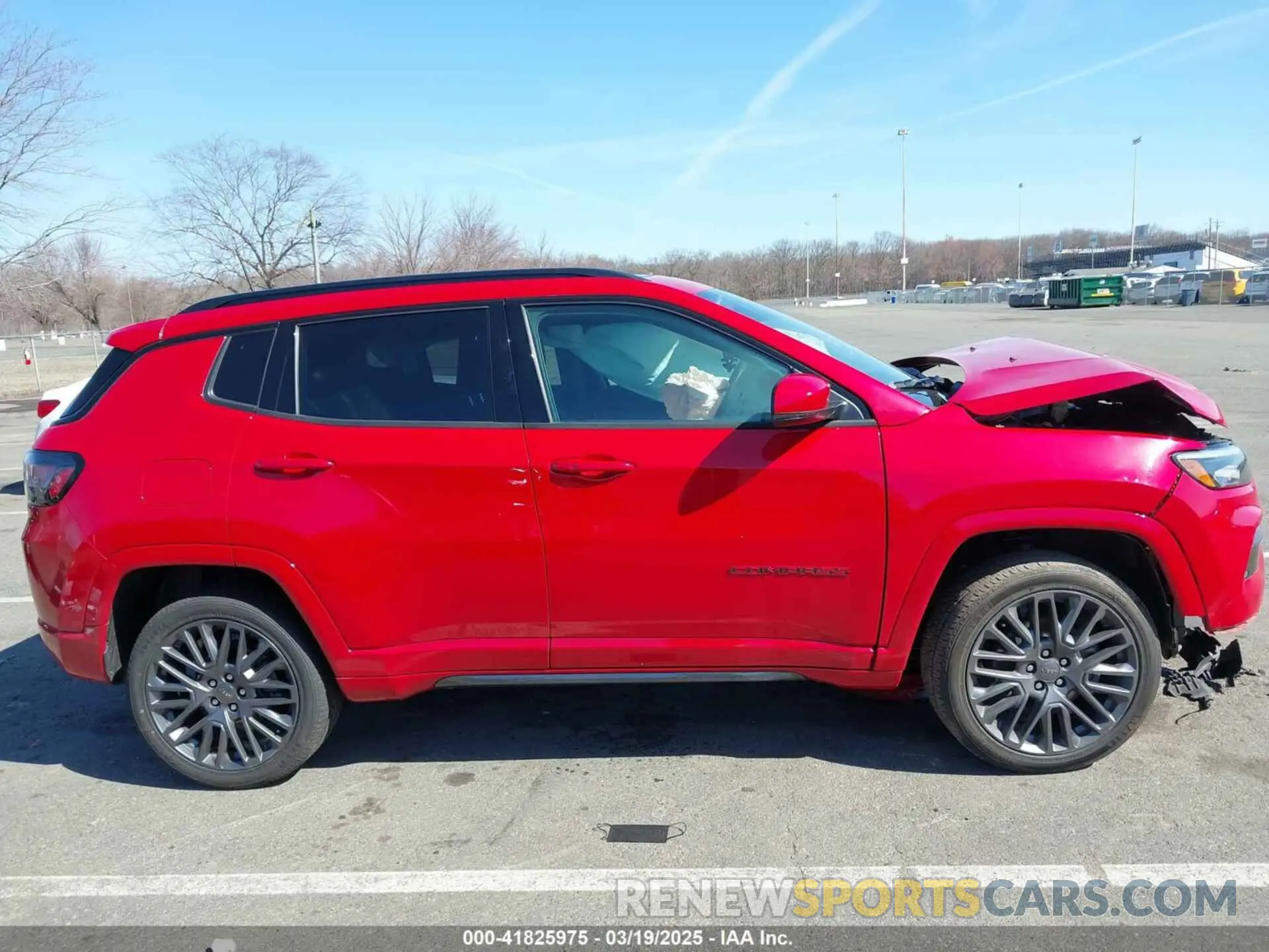 12 Photograph of a damaged car 3C4NJDCB5NT209123 JEEP COMPASS 2022