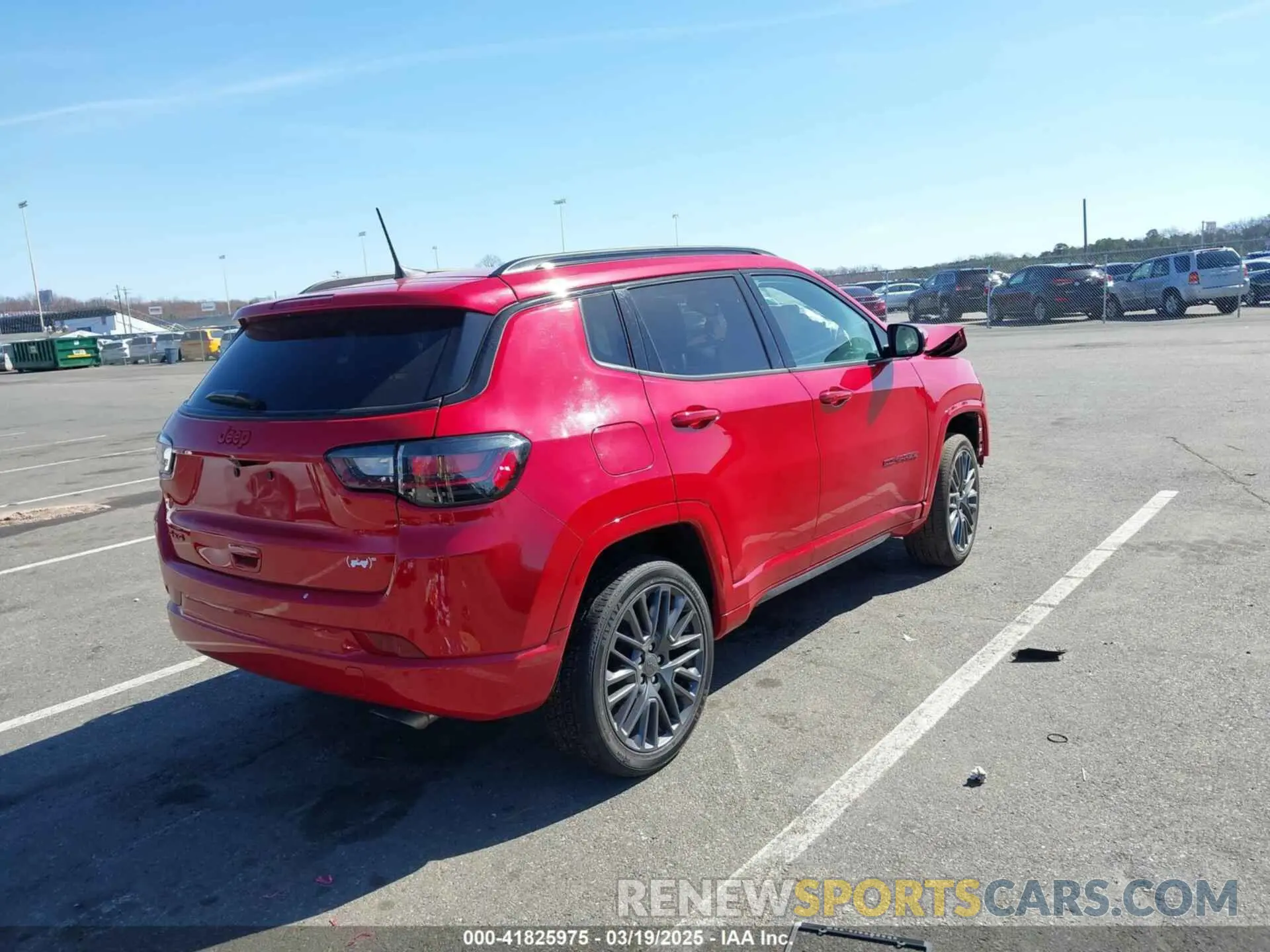 4 Photograph of a damaged car 3C4NJDCB5NT209123 JEEP COMPASS 2022