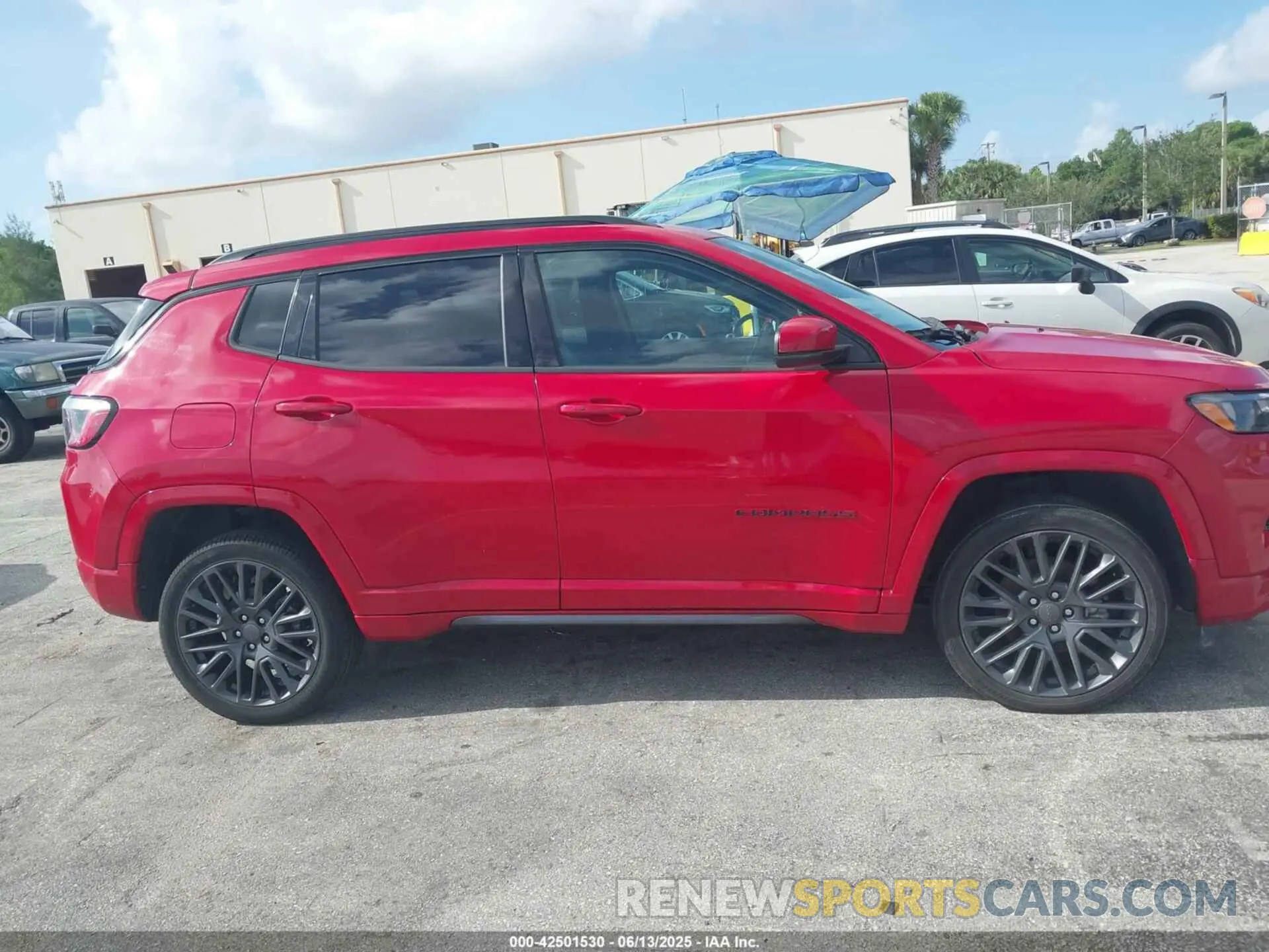 13 Photograph of a damaged car 3C4NJDCB5NT236676 JEEP COMPASS 2022