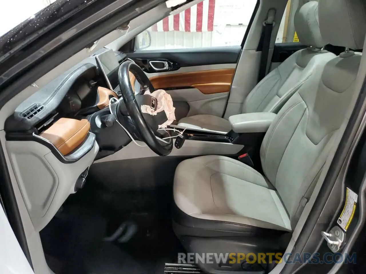7 Photograph of a damaged car 3C4NJDCB6NT188668 JEEP COMPASS 2022