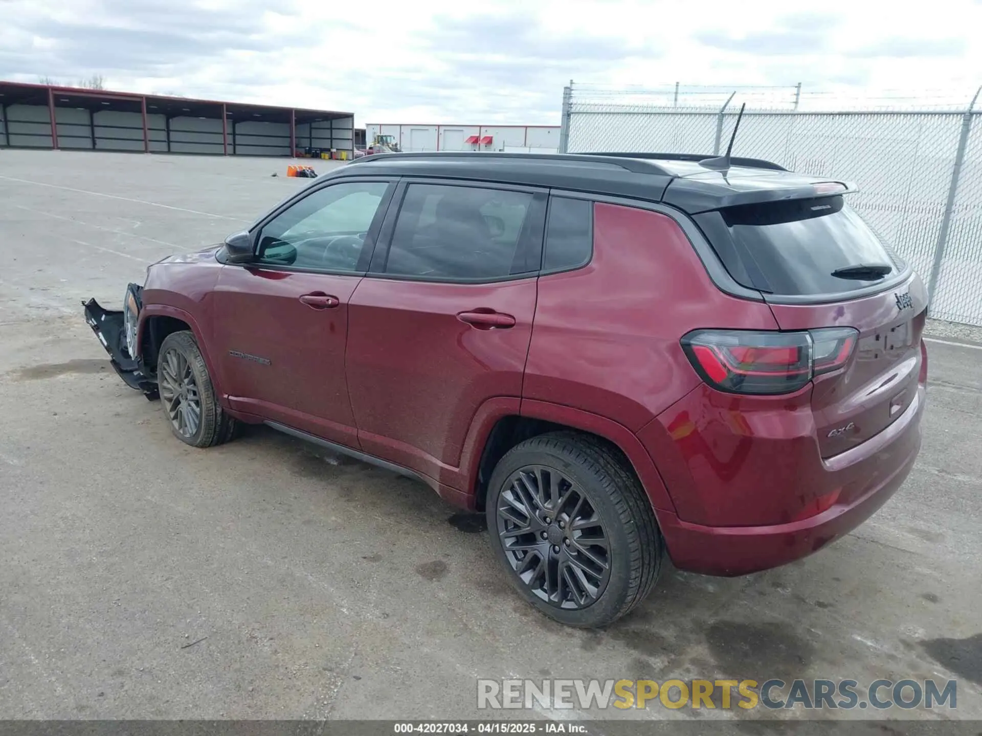 3 Photograph of a damaged car 3C4NJDCB7NT101666 JEEP COMPASS 2022