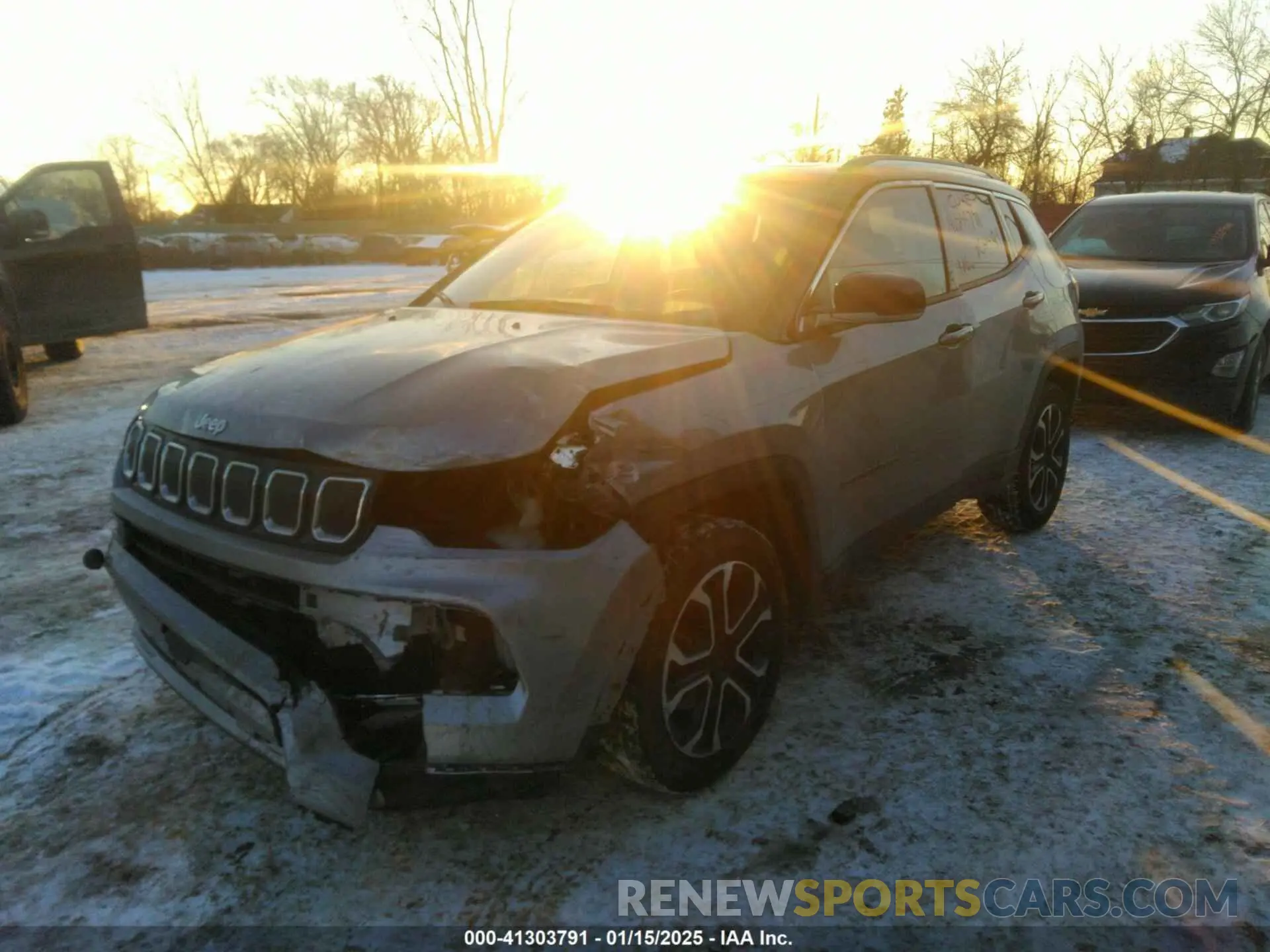 2 Photograph of a damaged car 3C4NJDCB7NT104499 JEEP COMPASS 2022
