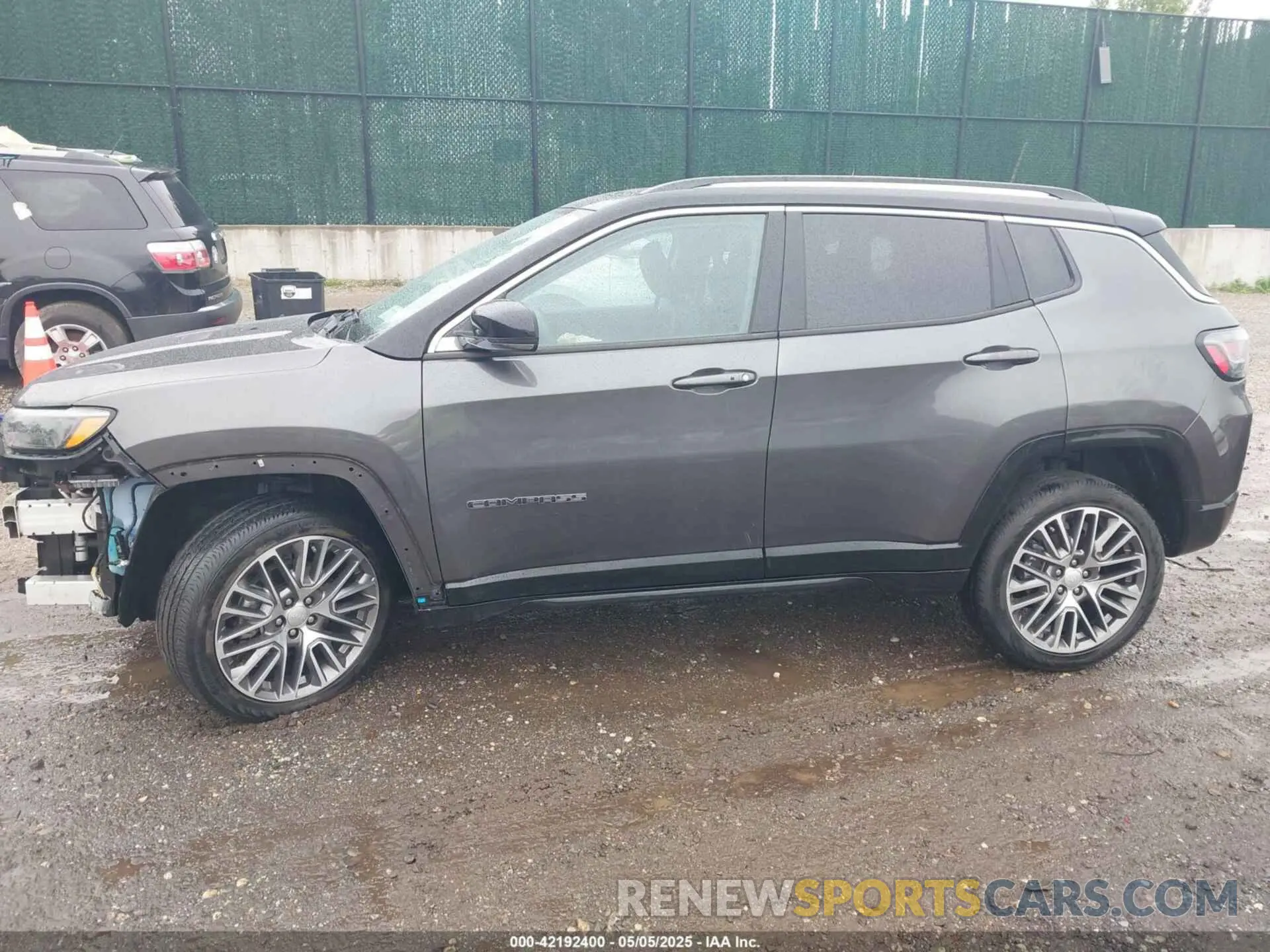 14 Photograph of a damaged car 3C4NJDCB7NT141939 JEEP COMPASS 2022