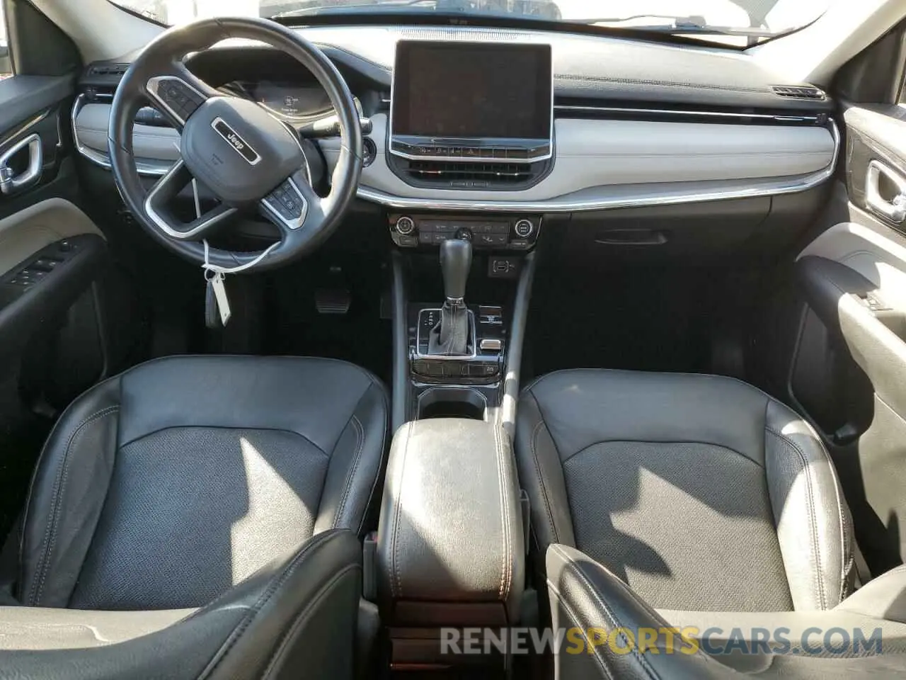 8 Photograph of a damaged car 3C4NJDCB7NT231320 JEEP COMPASS 2022
