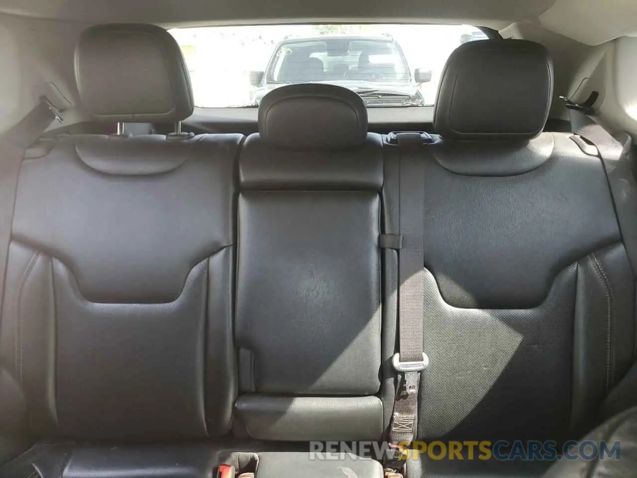 10 Photograph of a damaged car 3C4NJDCB8NT159432 JEEP COMPASS 2022