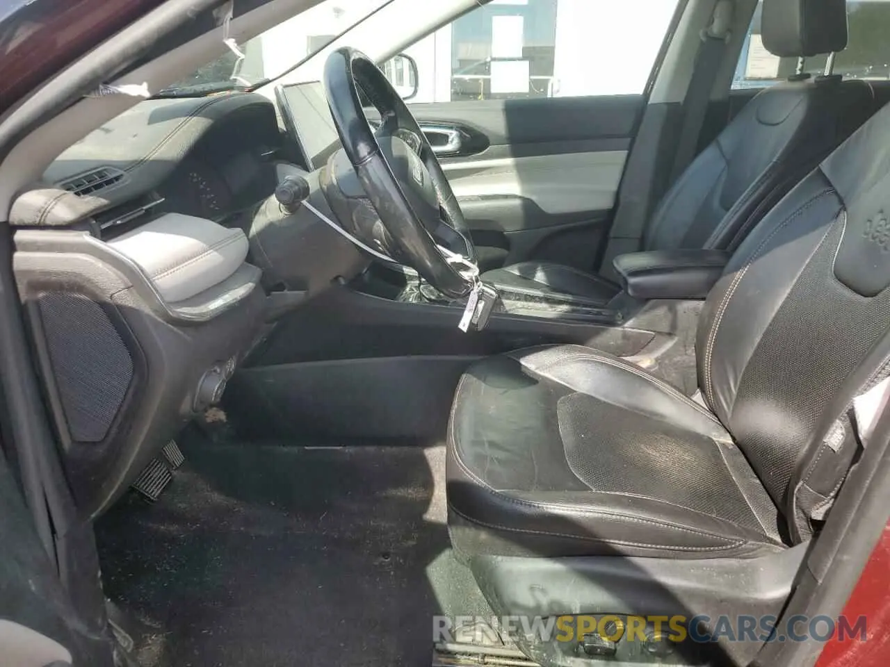 7 Photograph of a damaged car 3C4NJDCB8NT159432 JEEP COMPASS 2022