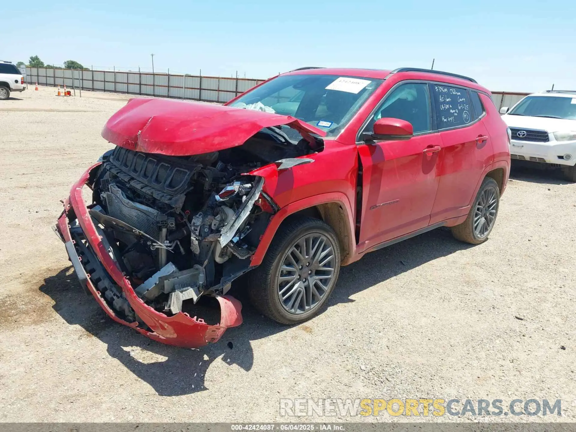2 Photograph of a damaged car 3C4NJDCB8NT168390 JEEP COMPASS 2022