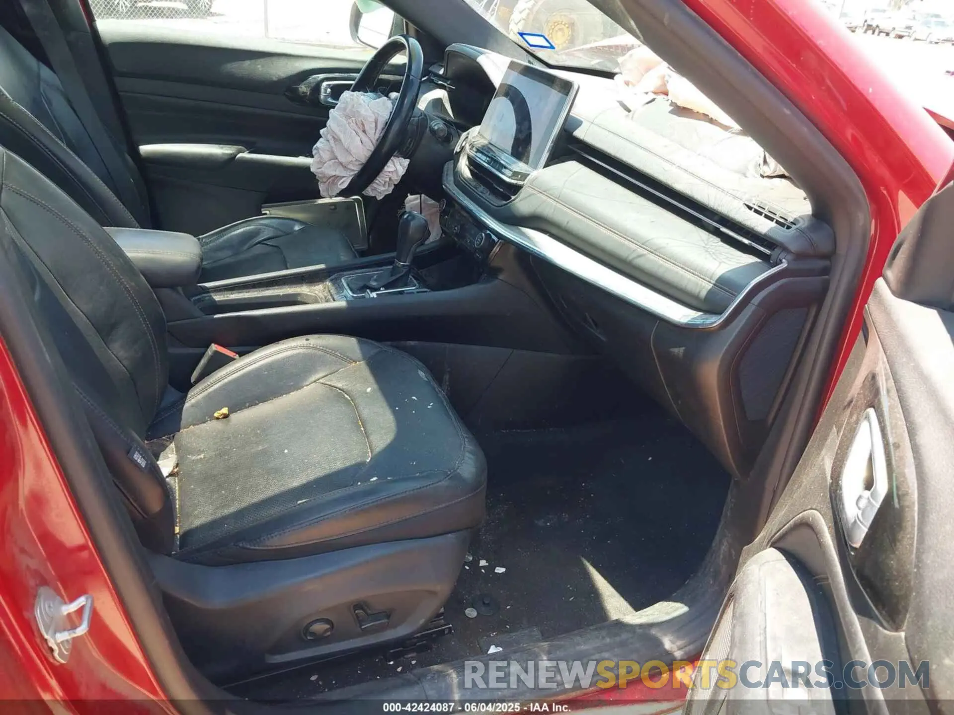 5 Photograph of a damaged car 3C4NJDCB8NT168390 JEEP COMPASS 2022