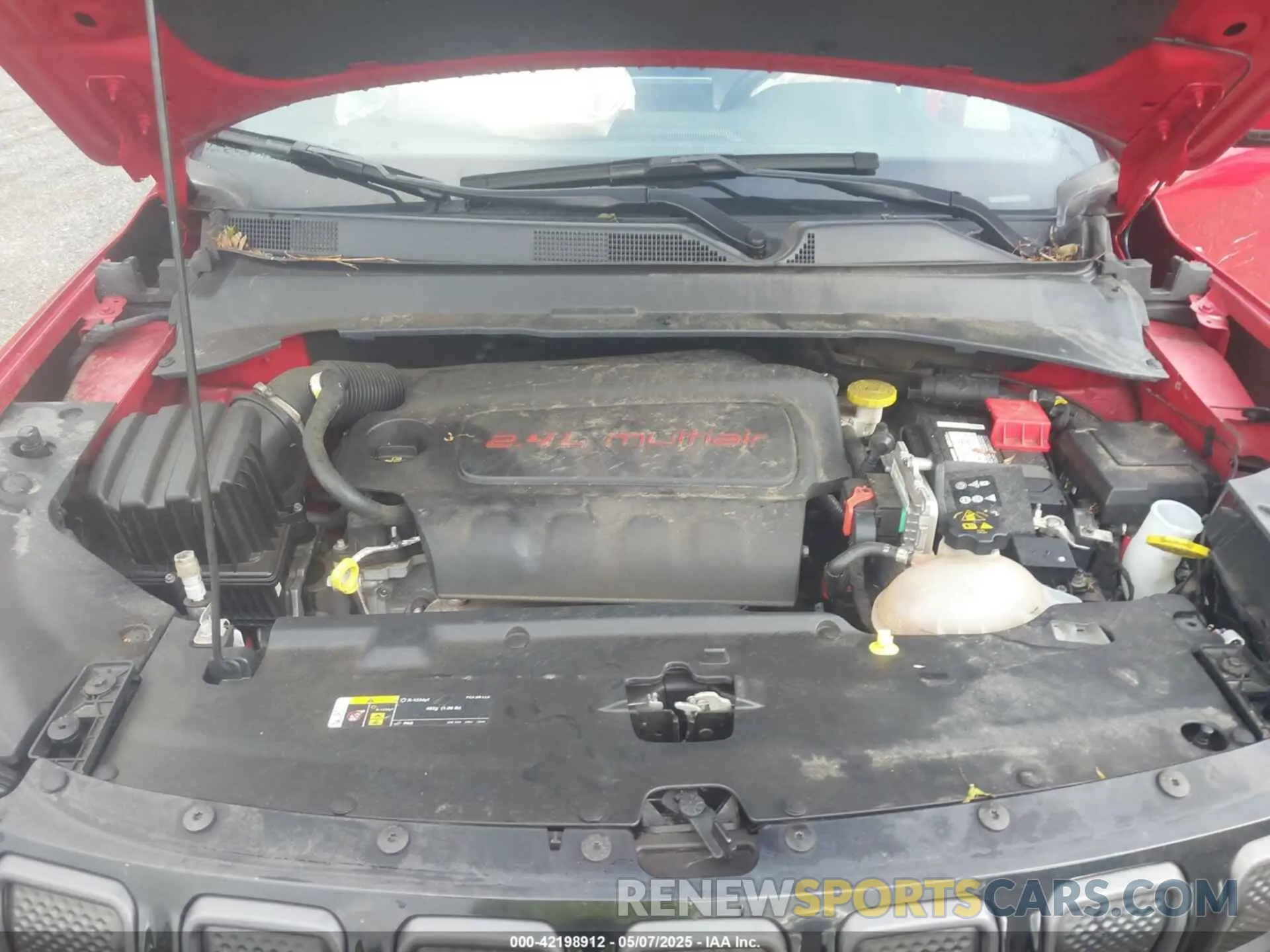 10 Photograph of a damaged car 3C4NJDCB9NT136225 JEEP COMPASS 2022