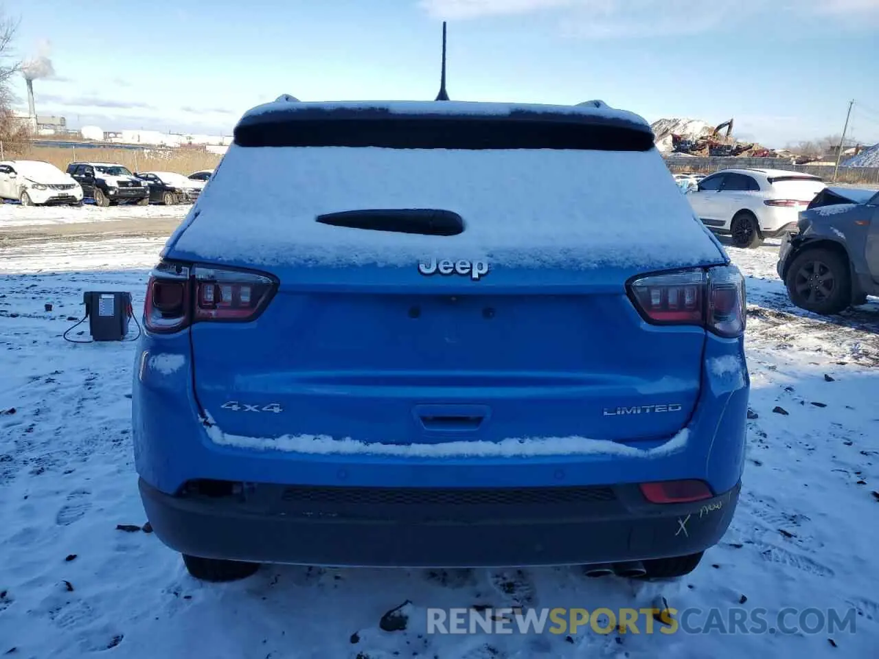 6 Photograph of a damaged car 3C4NJDCB9NT160489 JEEP COMPASS 2022