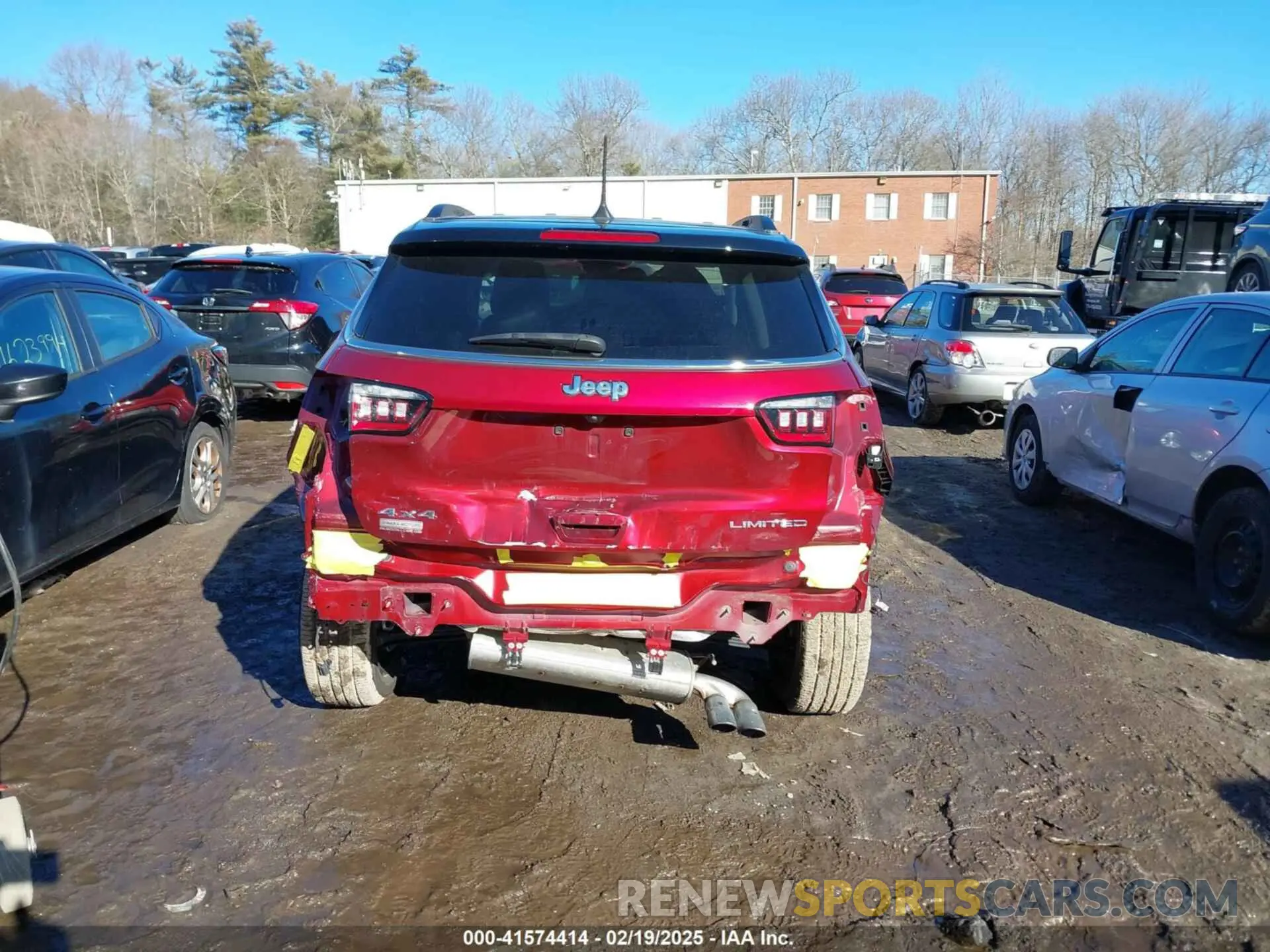 17 Photograph of a damaged car 3C4NJDCB9NT193699 JEEP COMPASS 2022