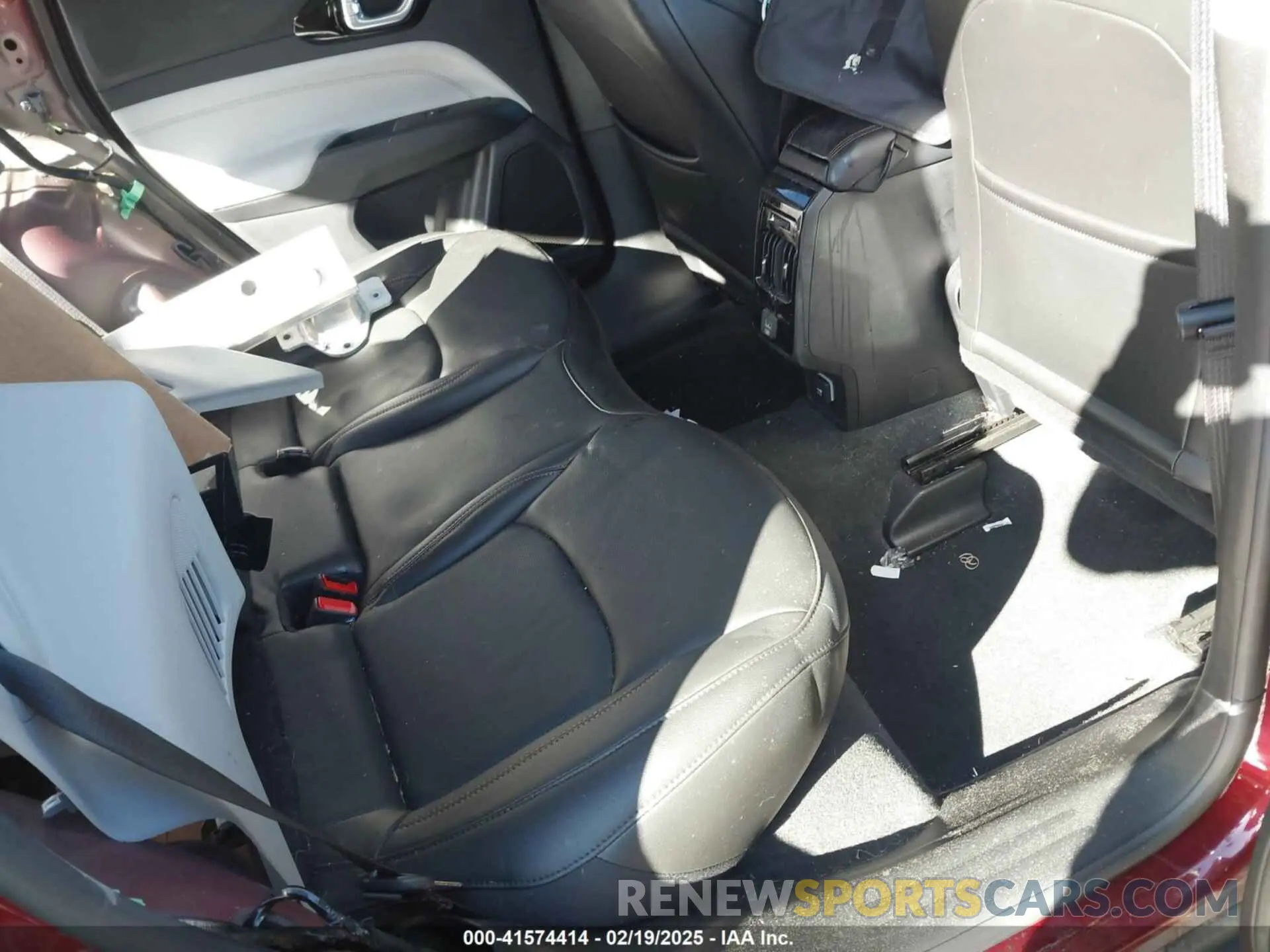 8 Photograph of a damaged car 3C4NJDCB9NT193699 JEEP COMPASS 2022