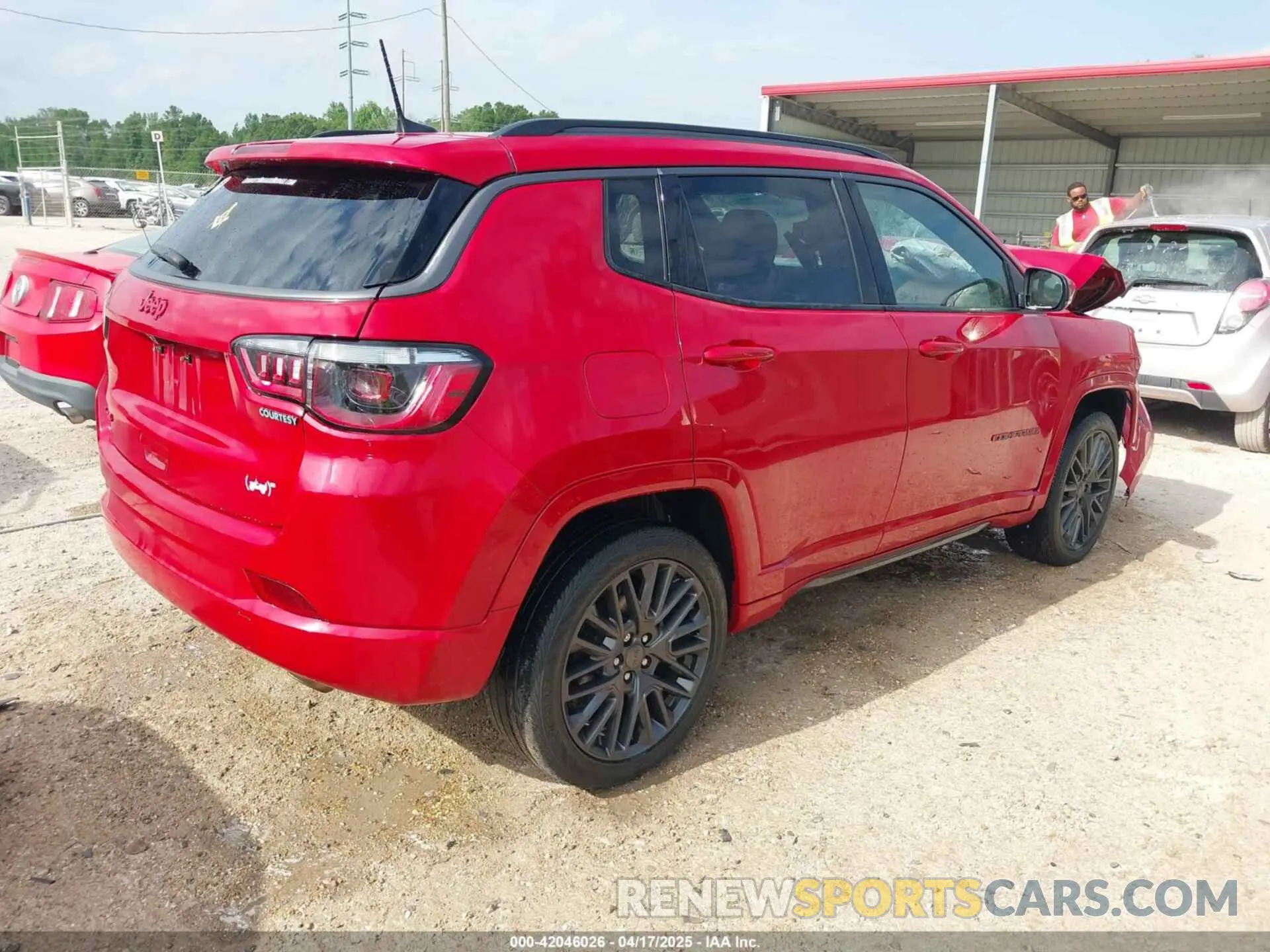 4 Photograph of a damaged car 3C4NJDCBXNT167743 JEEP COMPASS 2022