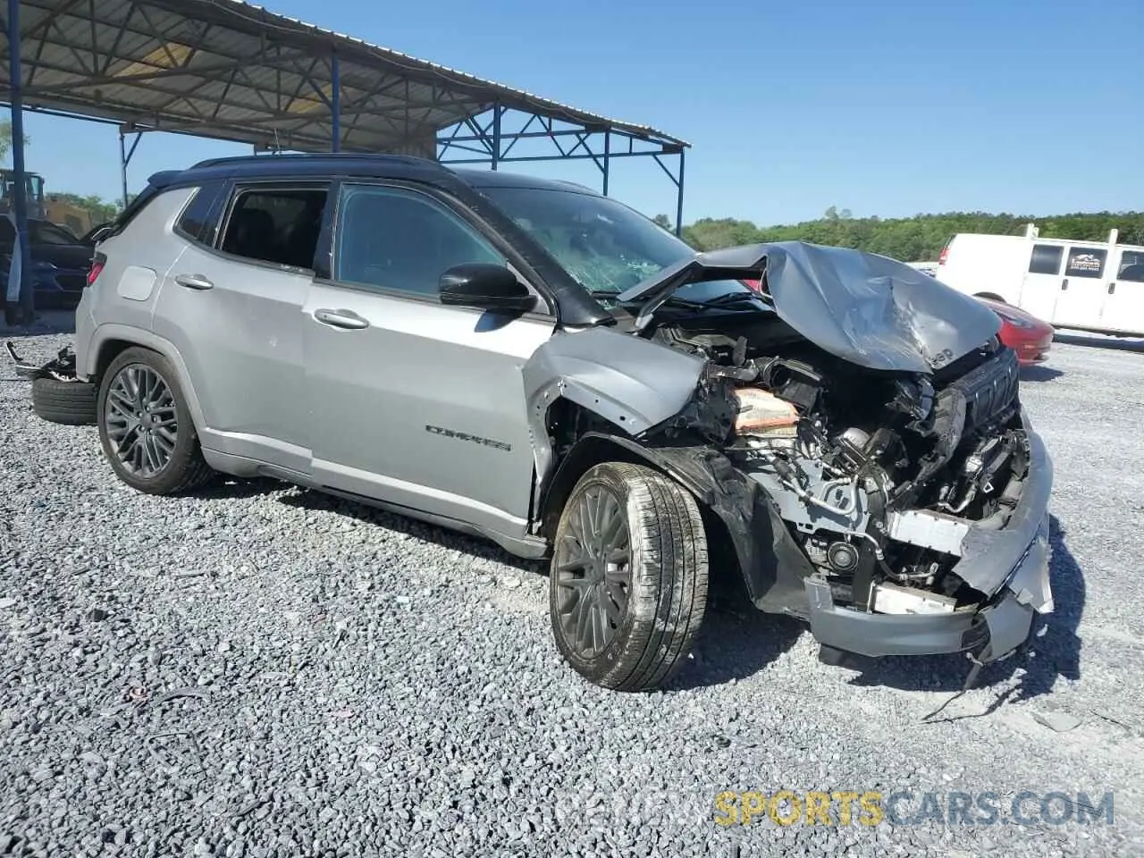 4 Photograph of a damaged car 3C4NJDCBXNT170044 JEEP COMPASS 2022