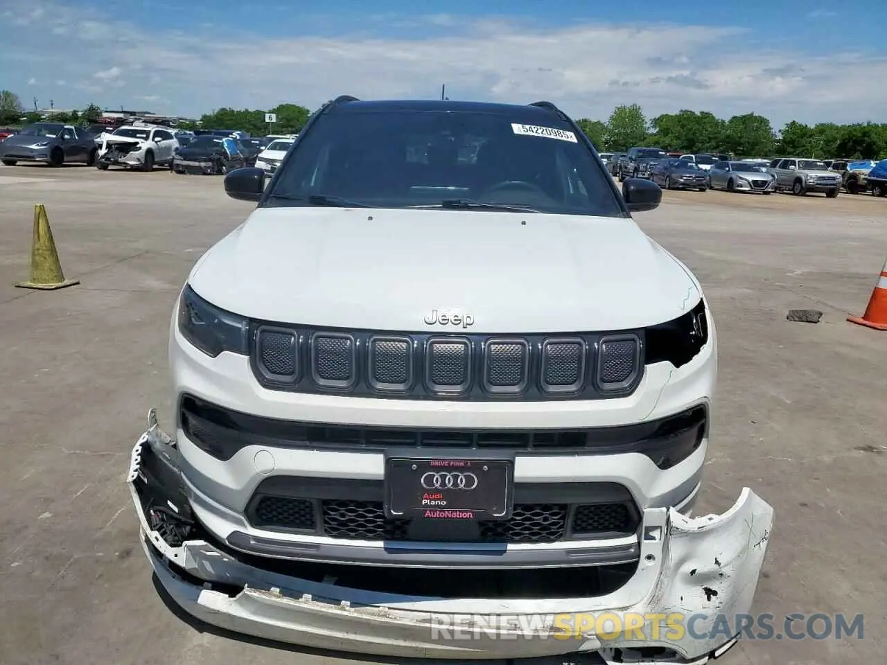 5 Photograph of a damaged car 3C4NJDCBXNT185627 JEEP COMPASS 2022
