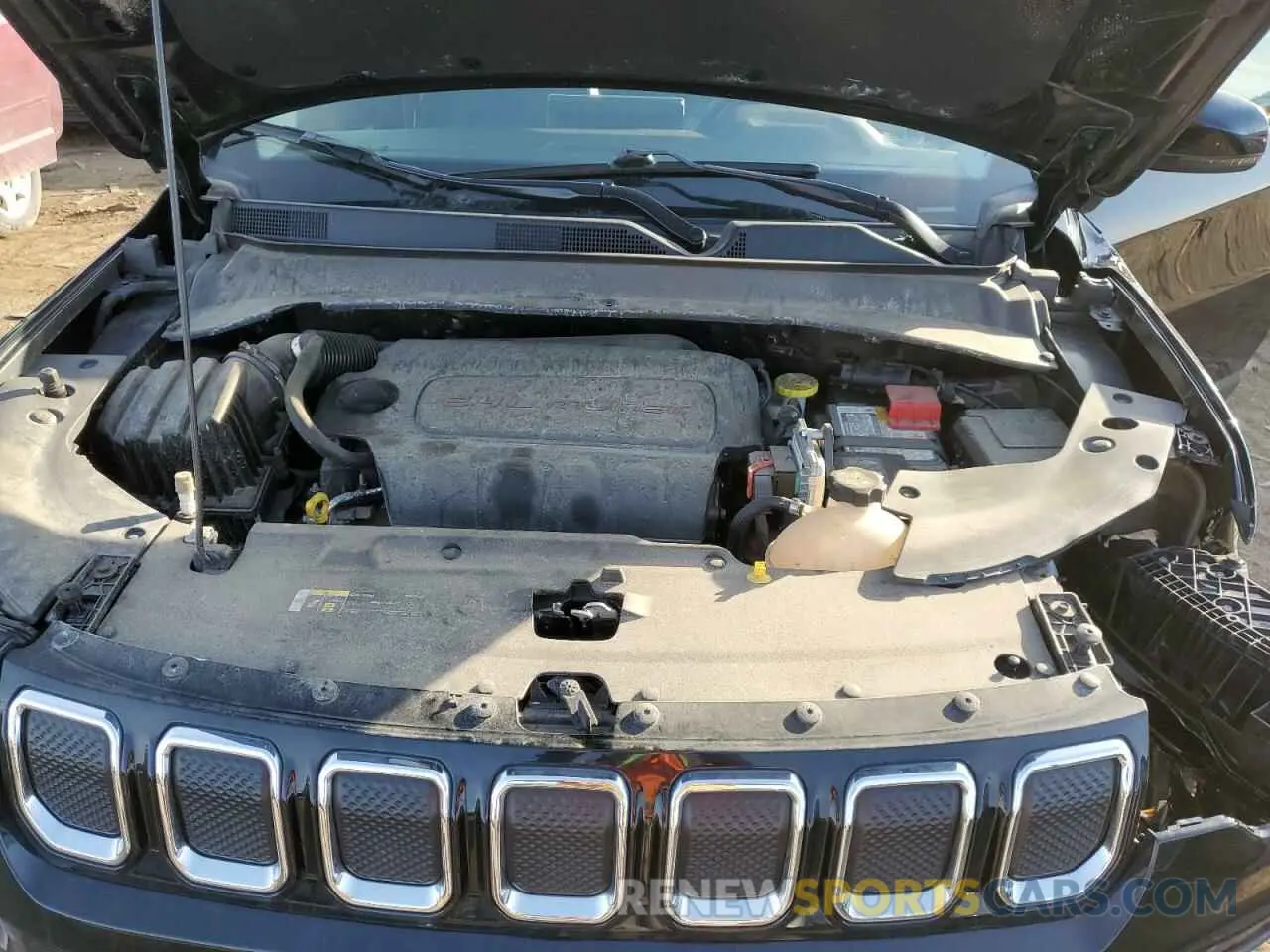 12 Photograph of a damaged car 3C4NJDCBXNT197647 JEEP COMPASS 2022
