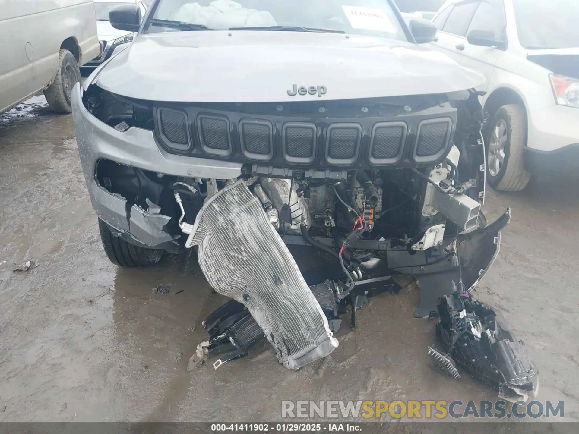 6 Photograph of a damaged car 3C4NJDCBXNT209621 JEEP COMPASS 2022