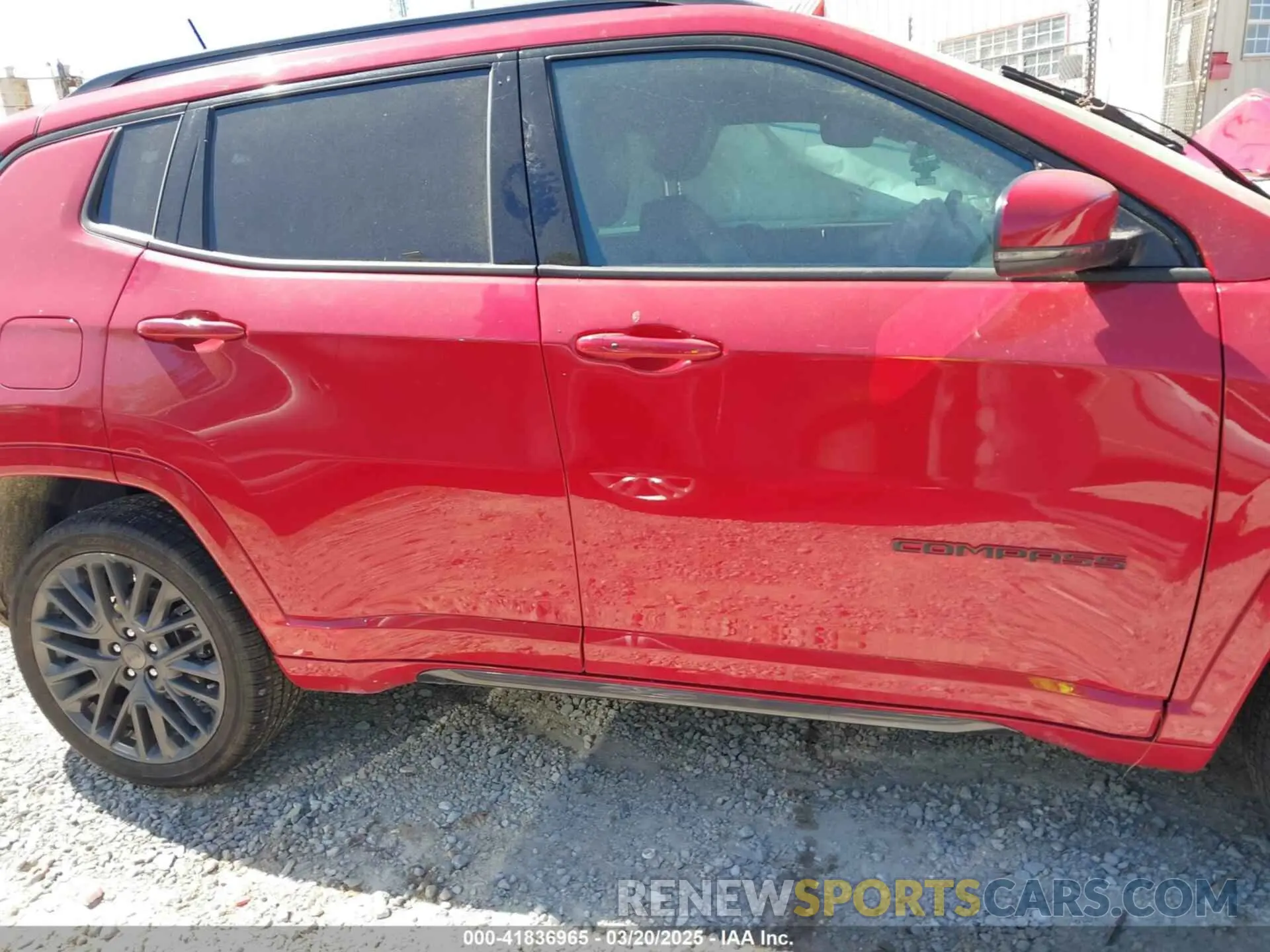 13 Photograph of a damaged car 3C4NJDCBXNT236673 JEEP COMPASS 2022