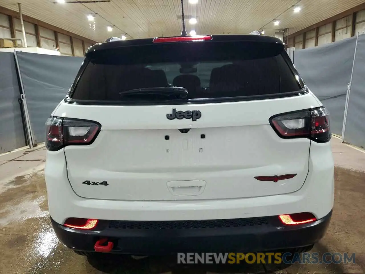 6 Photograph of a damaged car 3C4NJDDB0NT222392 JEEP COMPASS 2022