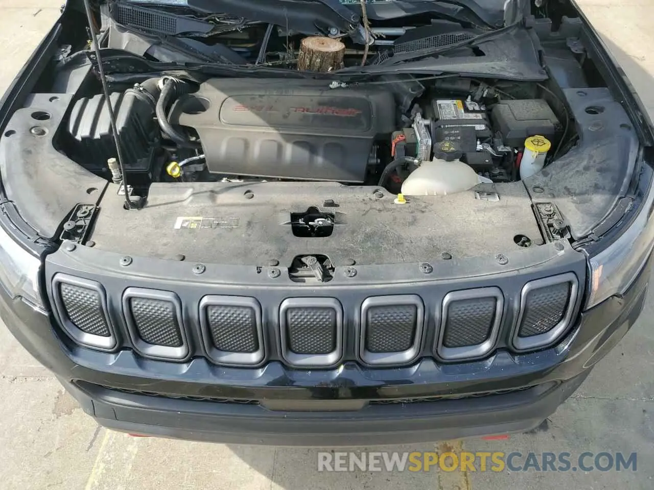 11 Photograph of a damaged car 3C4NJDDB1NT108093 JEEP COMPASS 2022