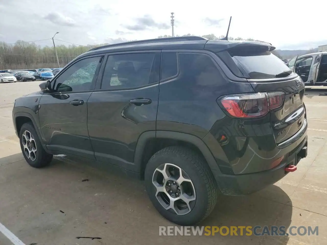 2 Photograph of a damaged car 3C4NJDDB1NT108093 JEEP COMPASS 2022