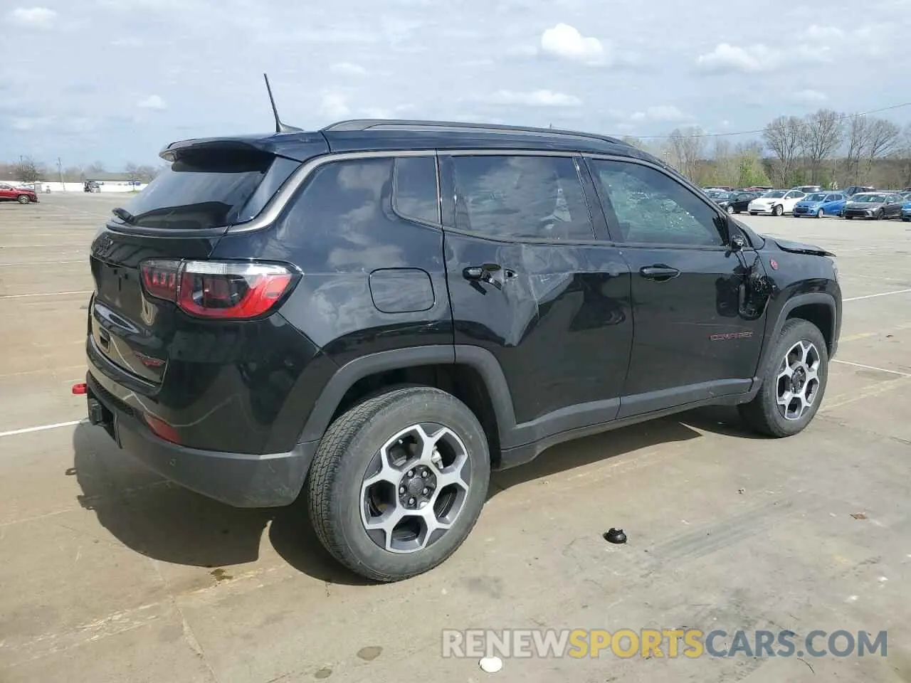 3 Photograph of a damaged car 3C4NJDDB1NT108093 JEEP COMPASS 2022
