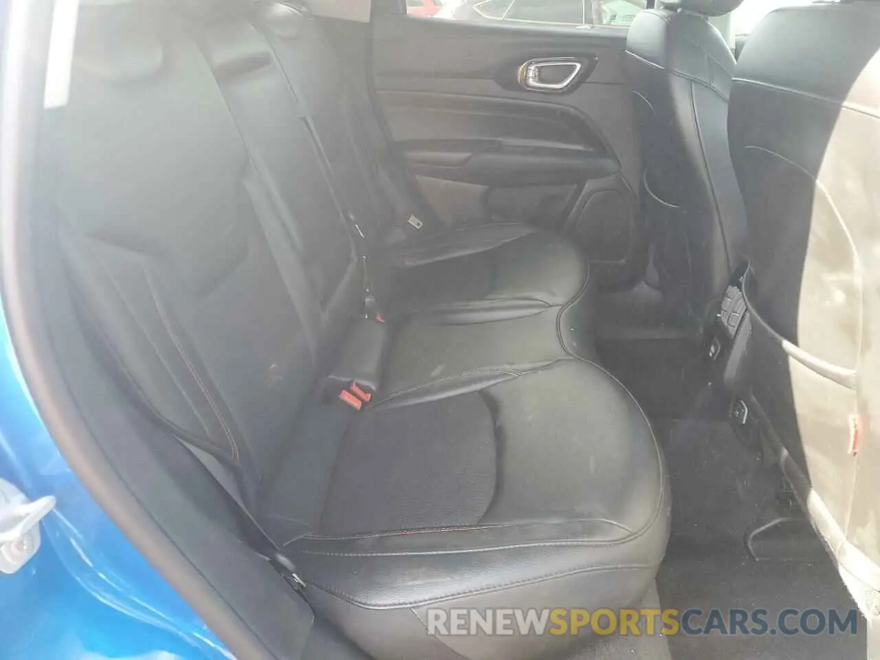 11 Photograph of a damaged car 3C4NJDDB1NT226032 JEEP COMPASS 2022
