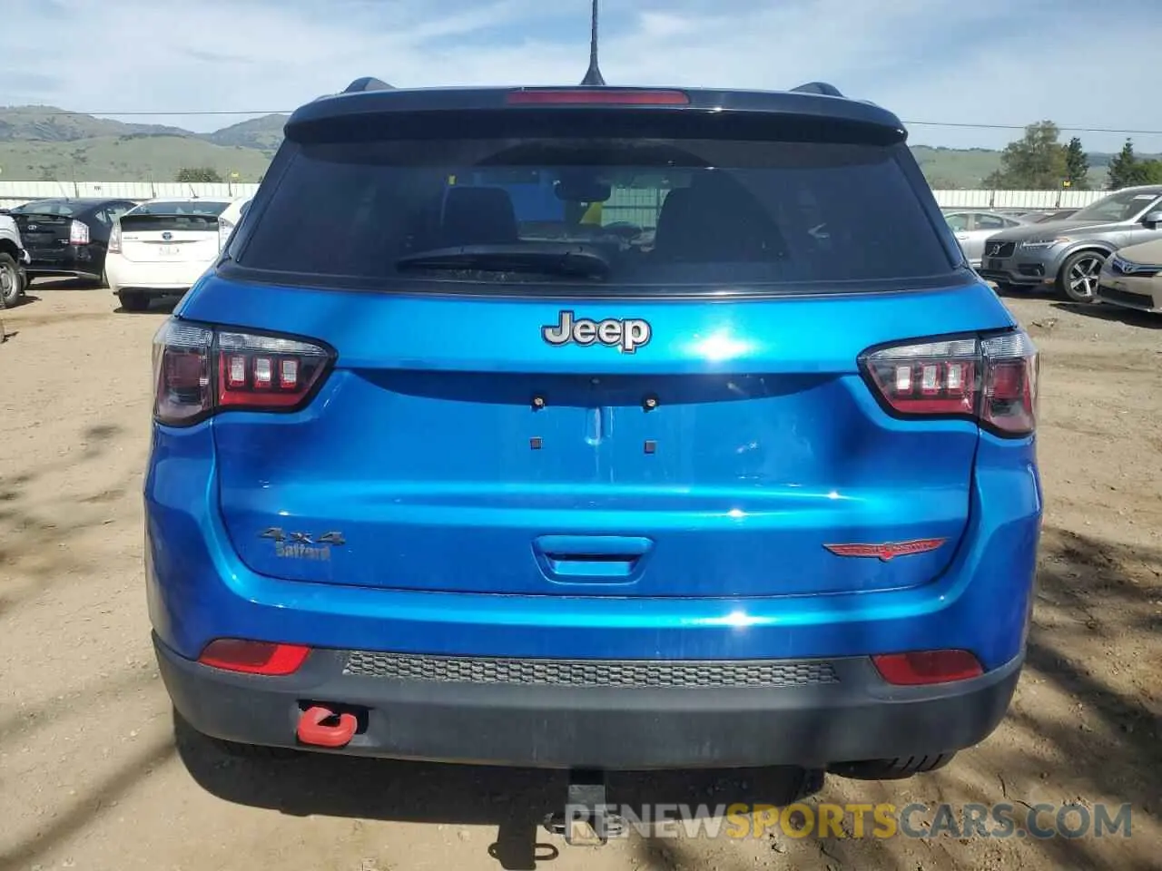 6 Photograph of a damaged car 3C4NJDDB1NT226032 JEEP COMPASS 2022