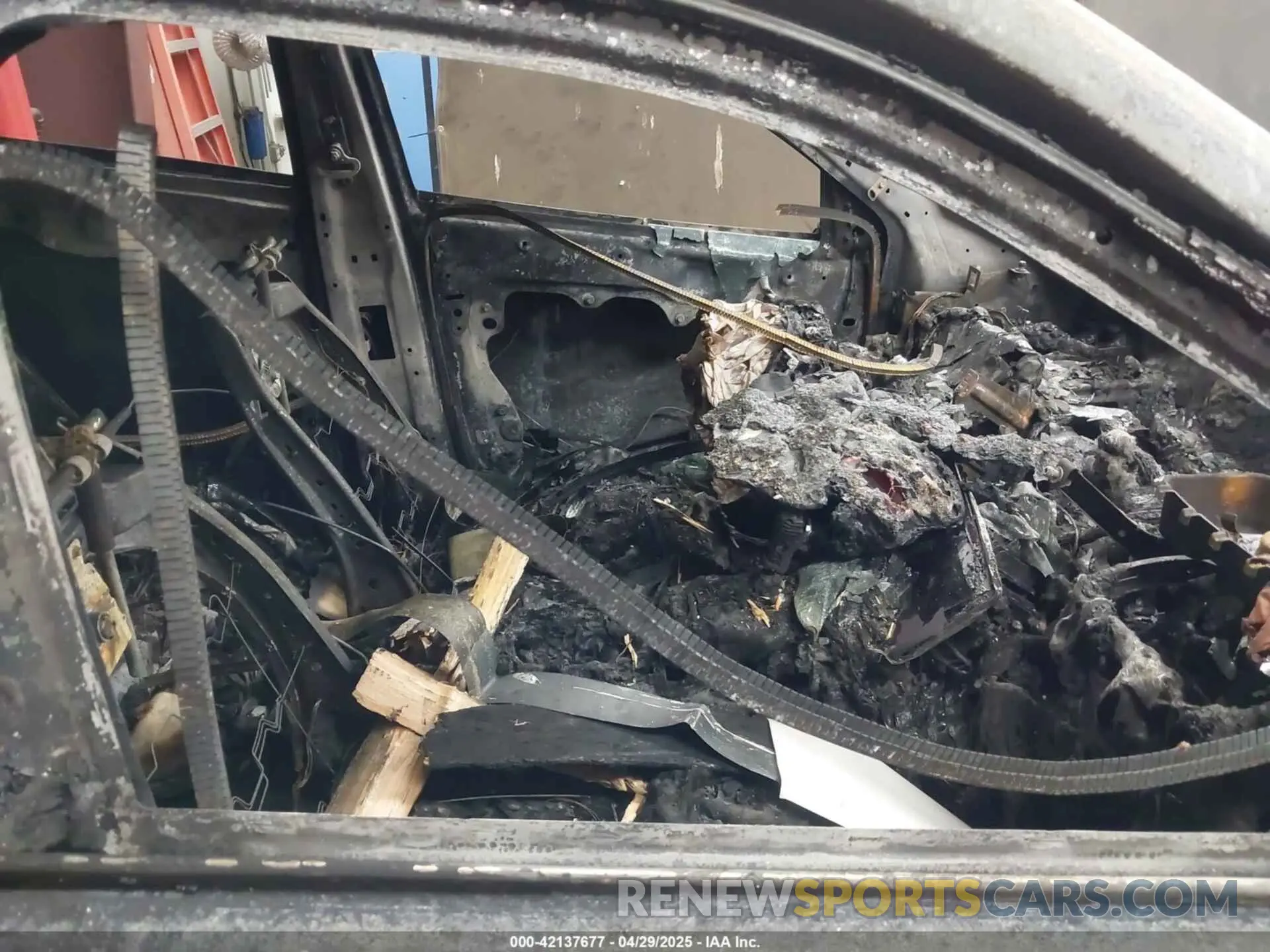 5 Photograph of a damaged car 3C4NJDDB2NT233782 JEEP COMPASS 2022