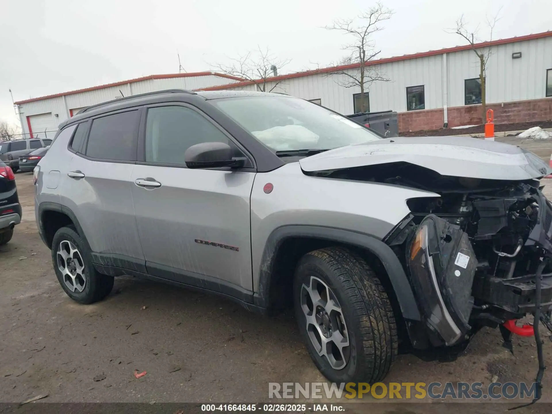 13 Photograph of a damaged car 3C4NJDDB3NT128118 JEEP COMPASS 2022
