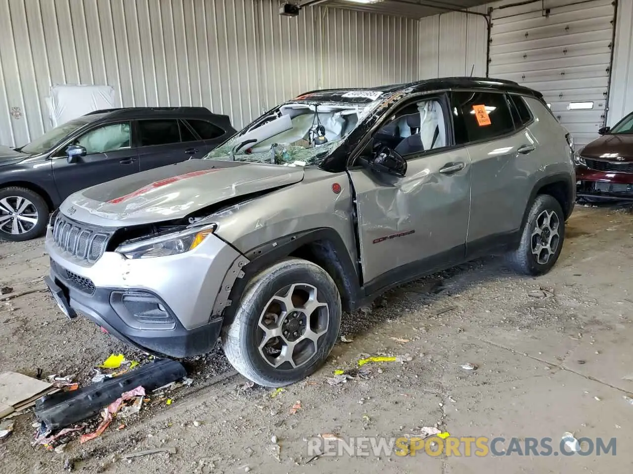1 Photograph of a damaged car 3C4NJDDB4NT156932 JEEP COMPASS 2022