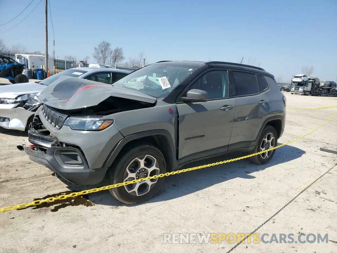 1 Photograph of a damaged car 3C4NJDDB5NT105777 JEEP COMPASS 2022