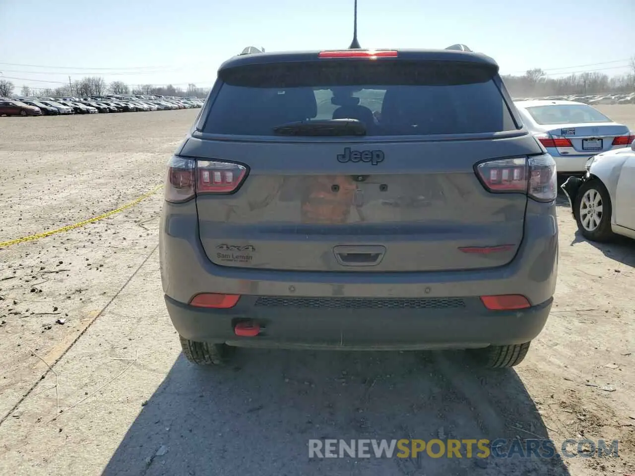 6 Photograph of a damaged car 3C4NJDDB5NT105777 JEEP COMPASS 2022