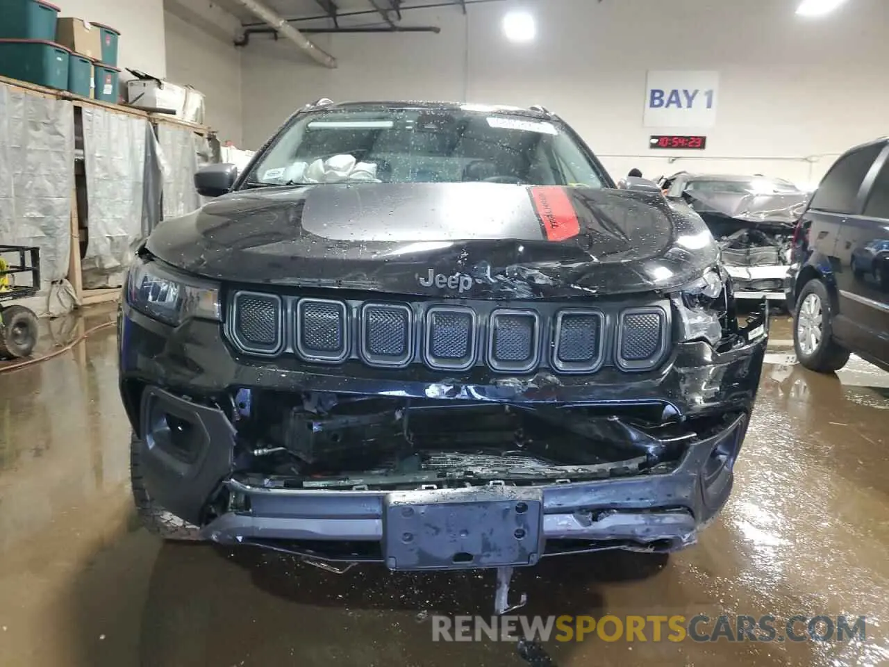 5 Photograph of a damaged car 3C4NJDDB5NT148368 JEEP COMPASS 2022