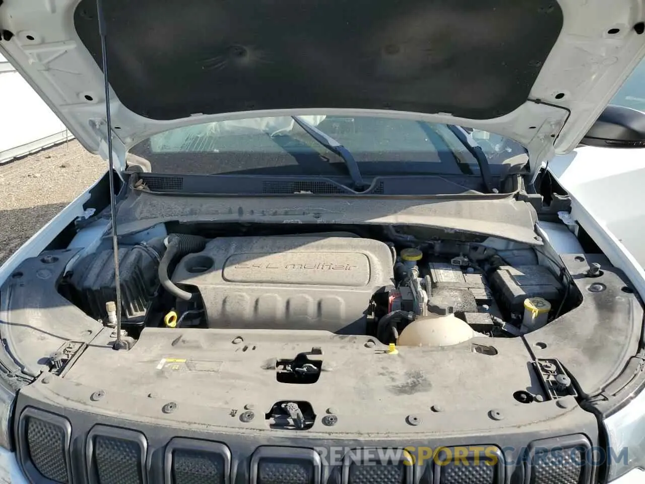 12 Photograph of a damaged car 3C4NJDDB5NT148841 JEEP COMPASS 2022