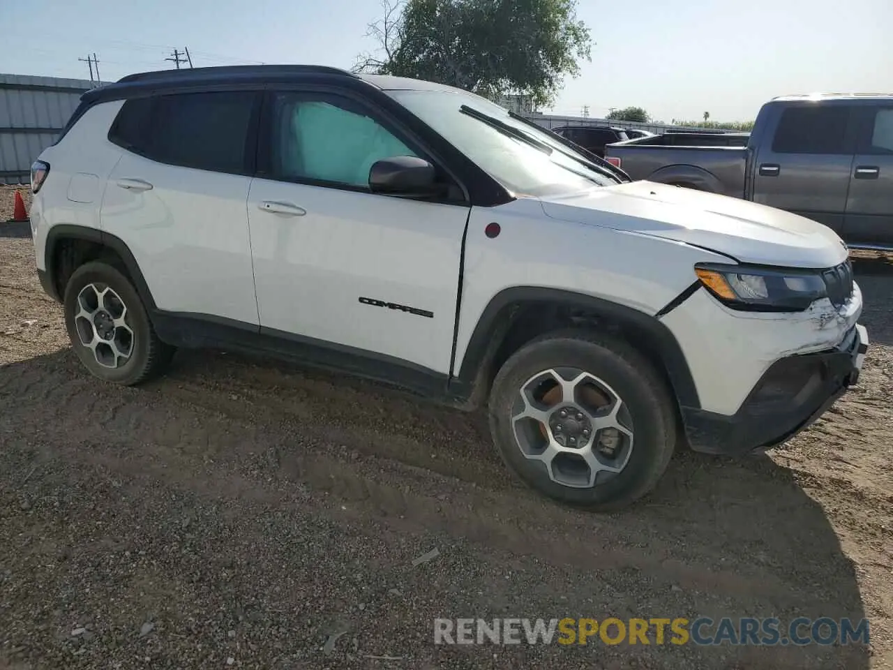 4 Photograph of a damaged car 3C4NJDDB5NT148841 JEEP COMPASS 2022