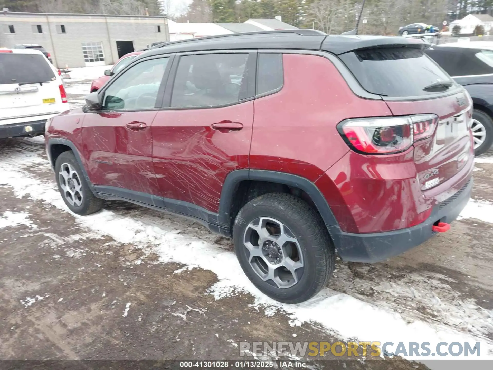 13 Photograph of a damaged car 3C4NJDDB5NT183847 JEEP COMPASS 2022