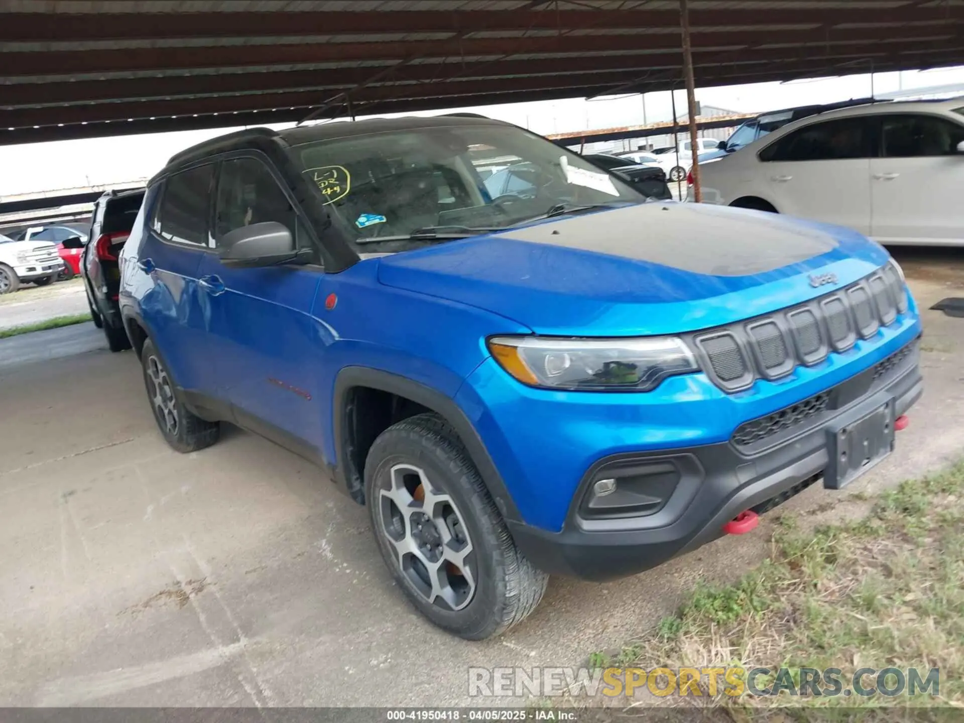 1 Photograph of a damaged car 3C4NJDDB6NT162831 JEEP COMPASS 2022